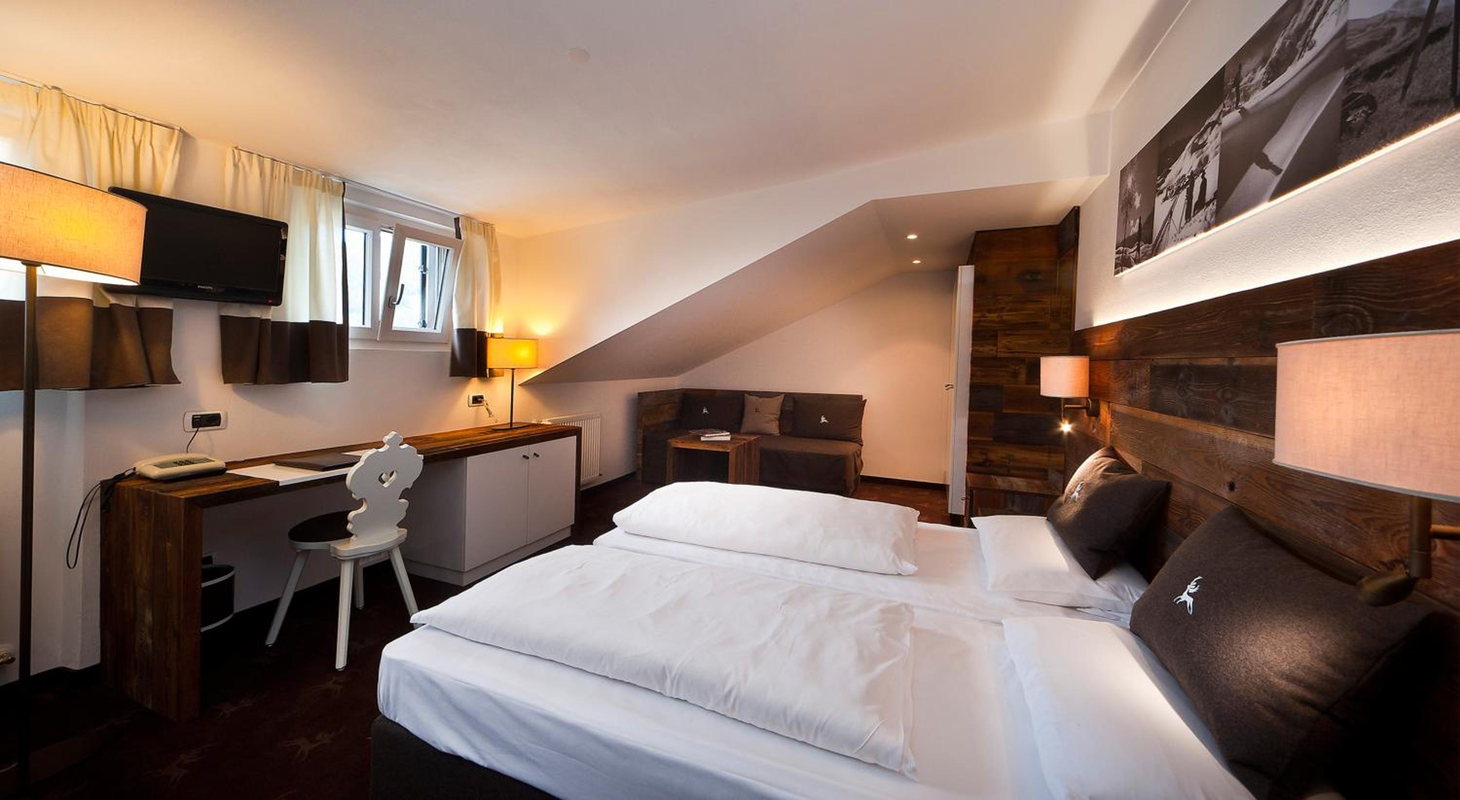 Superior Double Room Tirol  - Photo 1