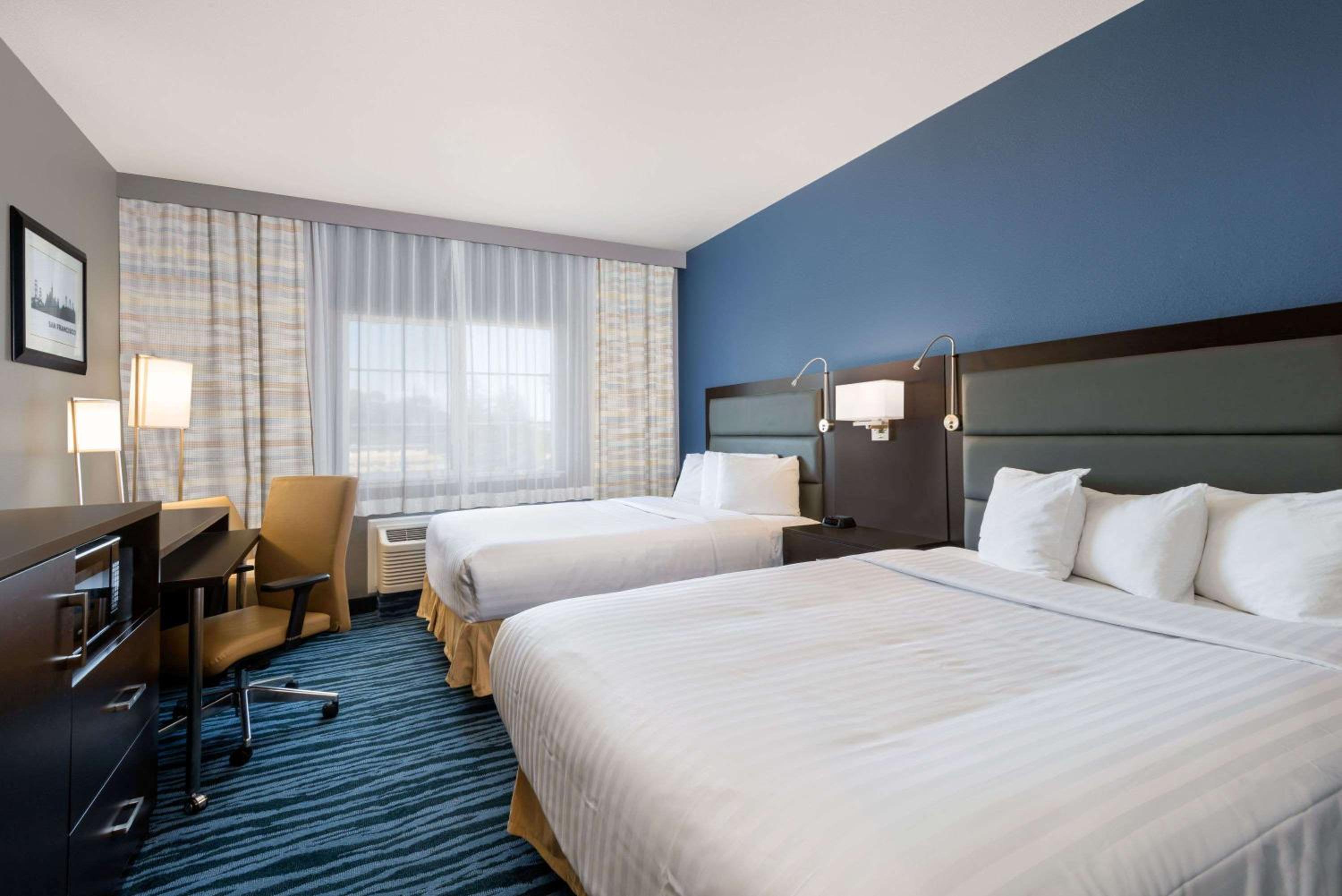 Standard Queen Room with Two Queen Beds - Non-Smoking