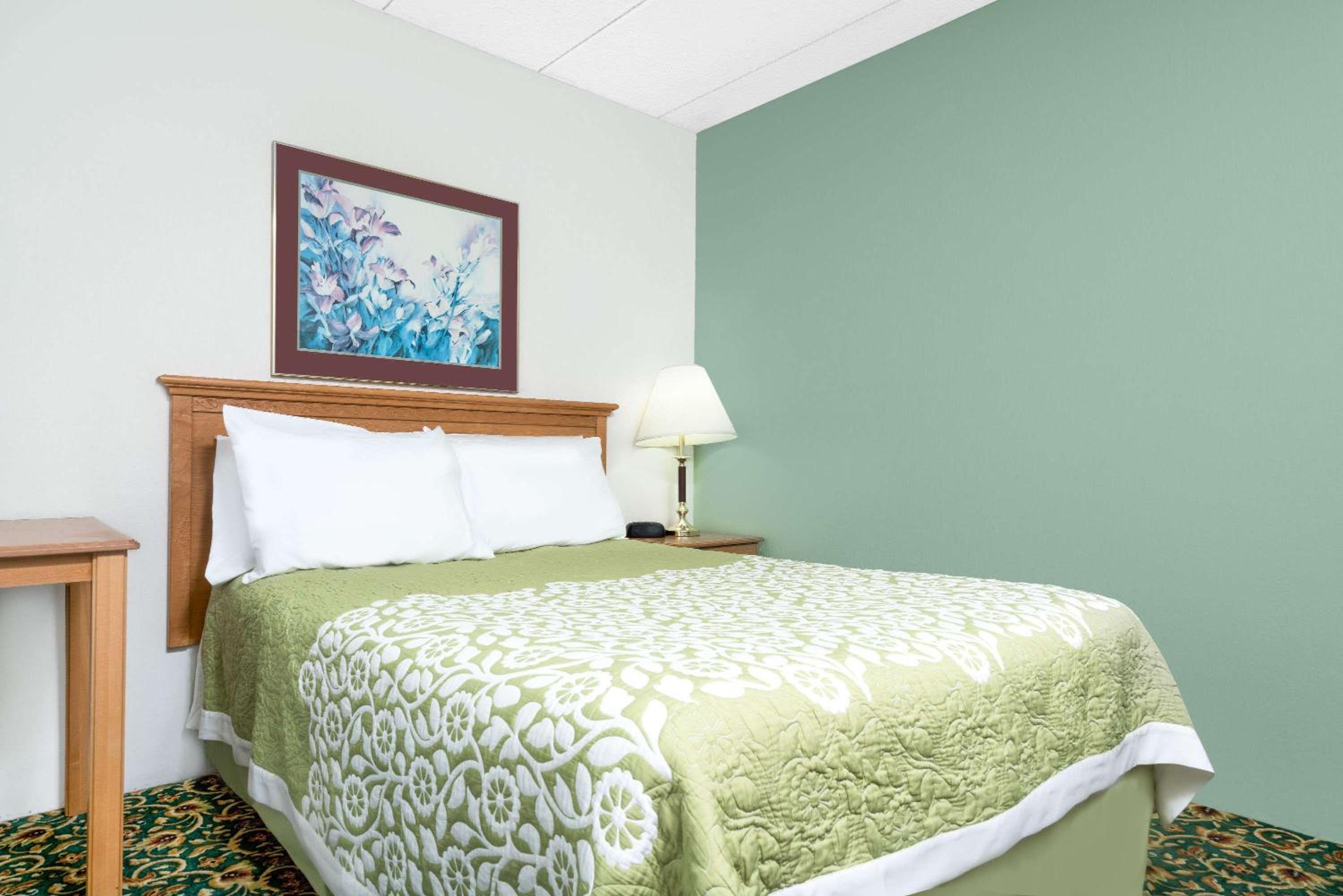 Double Room - Disability Access/Non-Smoking - Photo 3