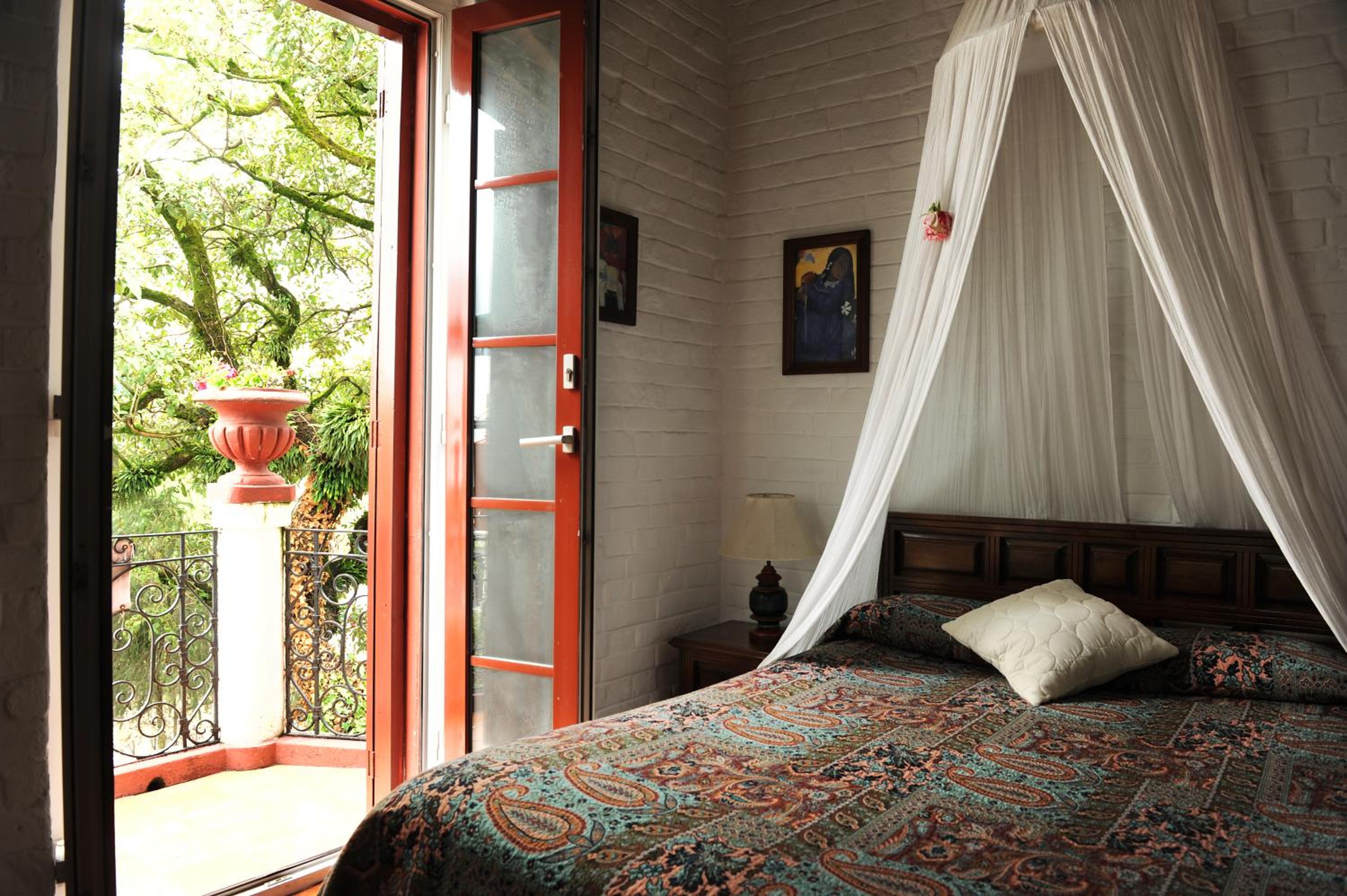 Double Room - Photo 8