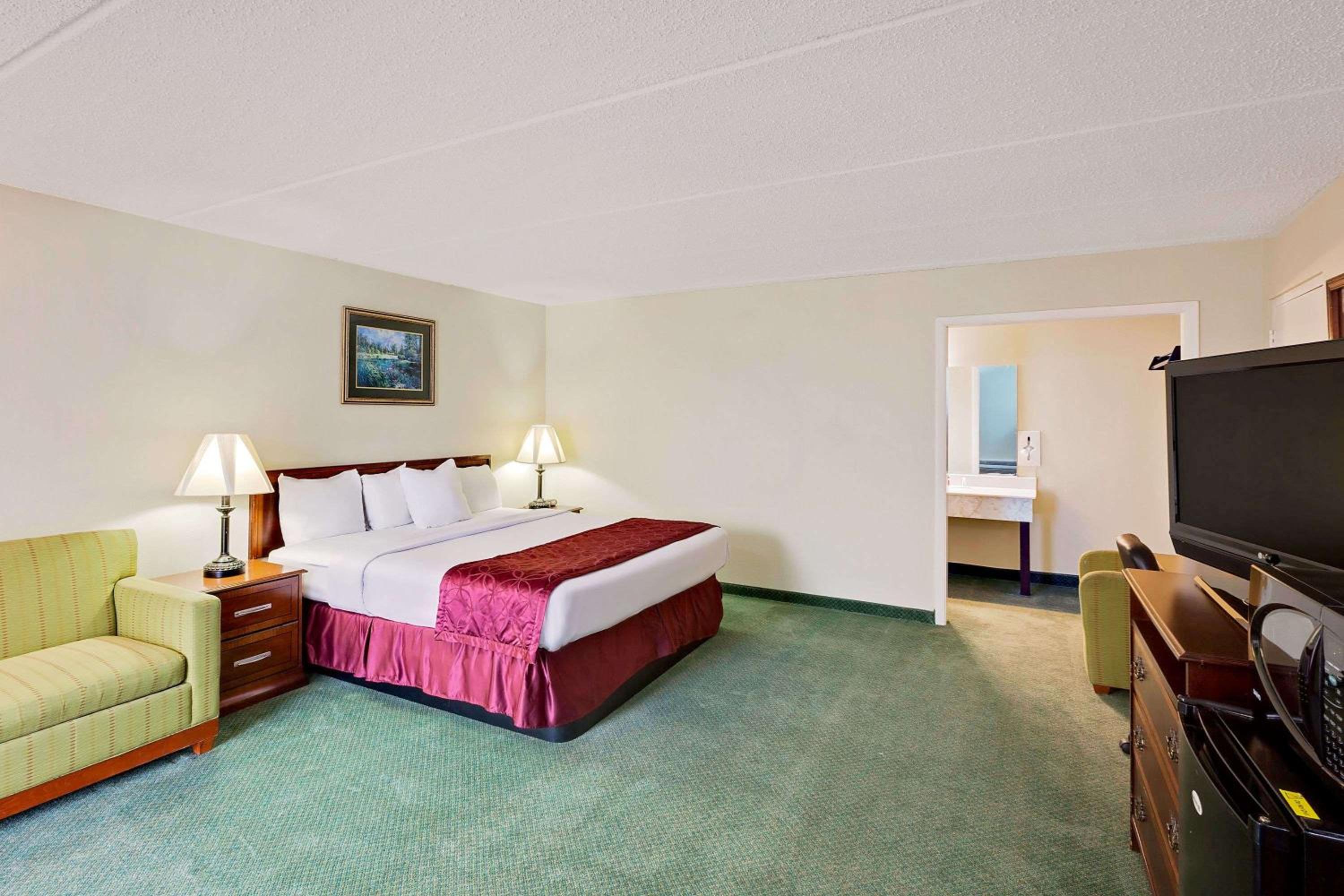 Executive Studio King Suite - Non-Smoking - Photo 5