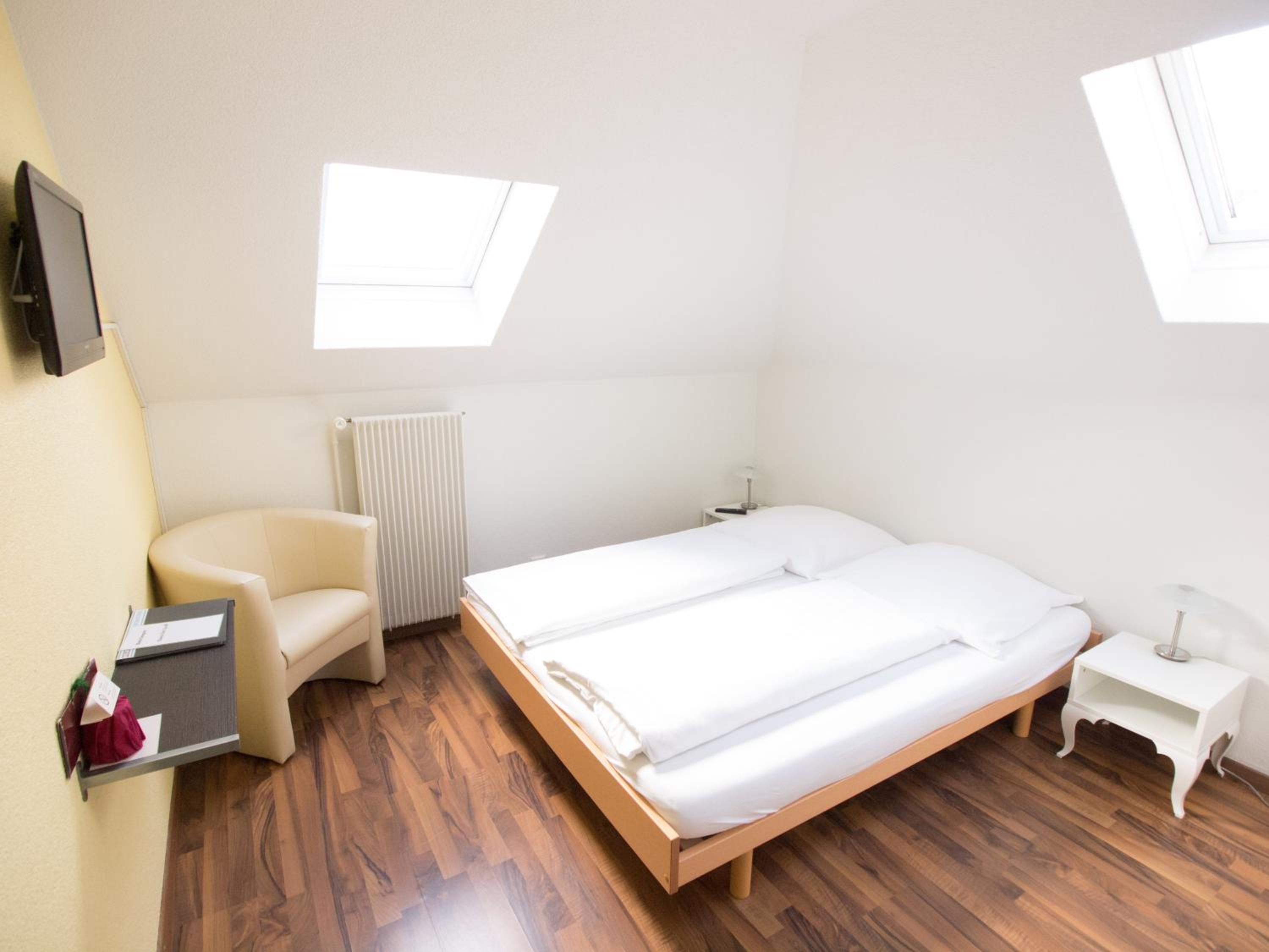 Triple Room with External Private Bathroom - Photo 2