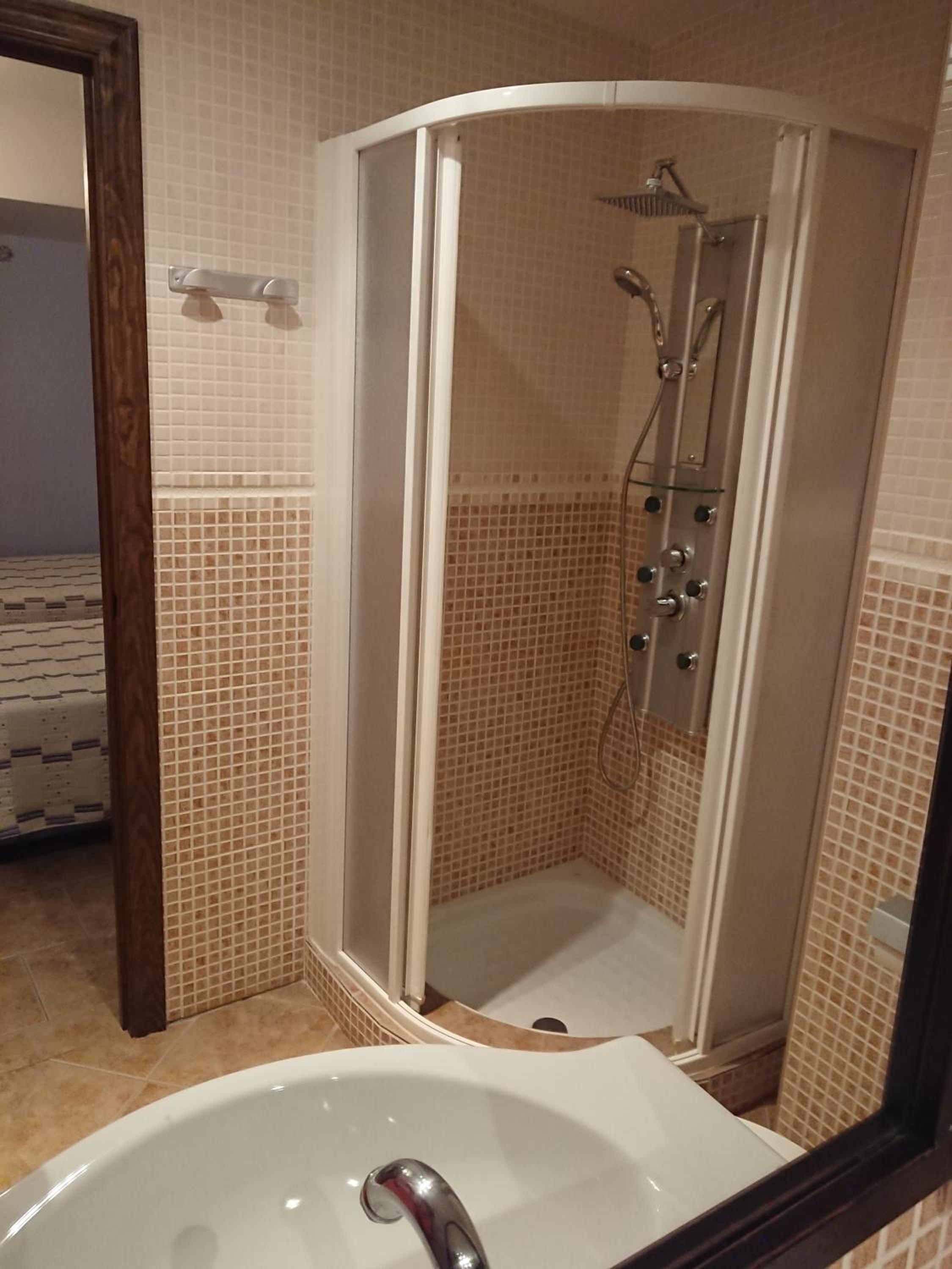 Deluxe Double Room with Two Double Beds photo 2