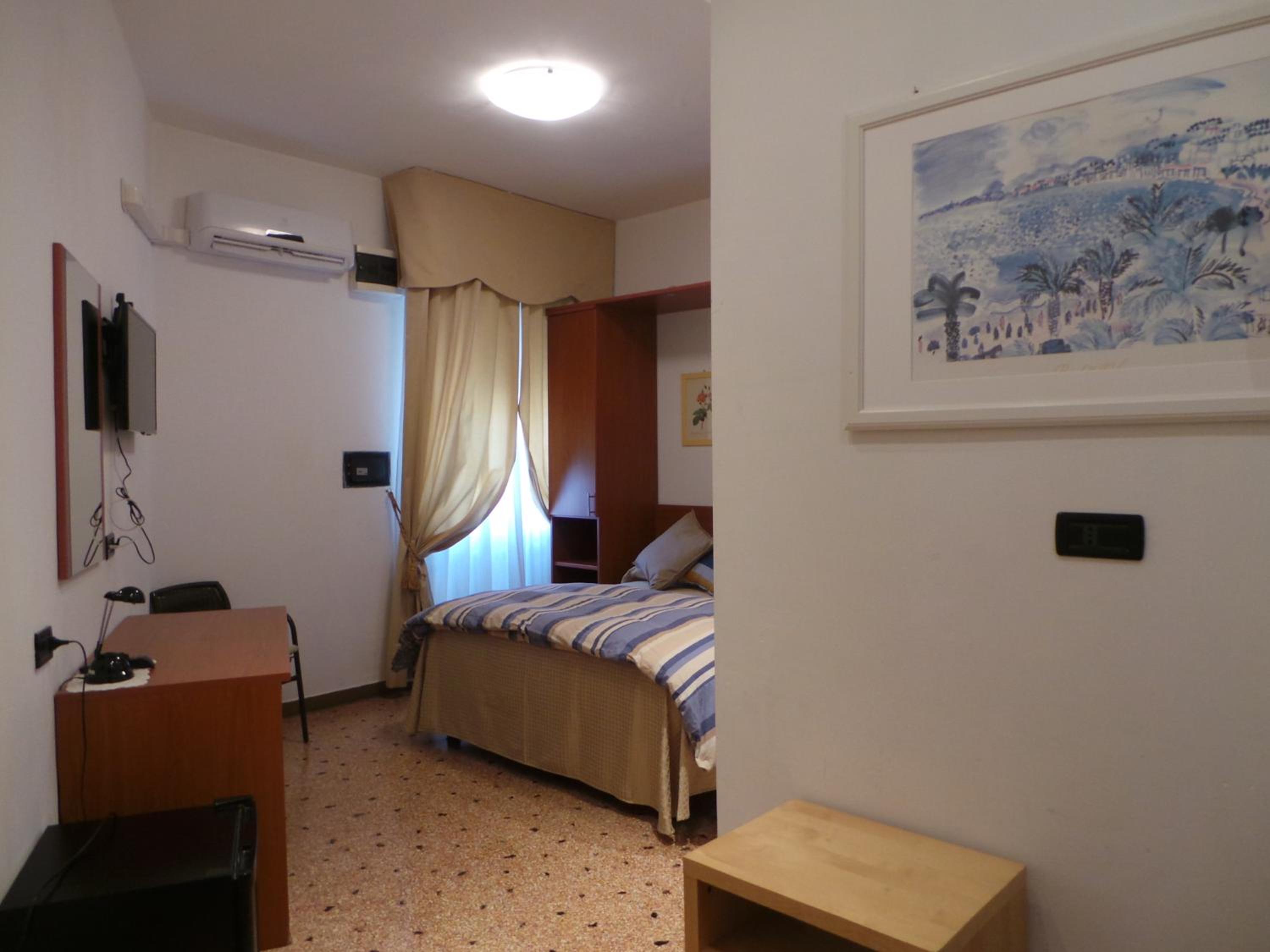 Double or Twin Room photo 1