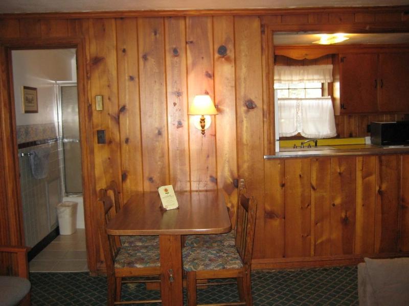 Cottage Duplex Upstairs photo 2