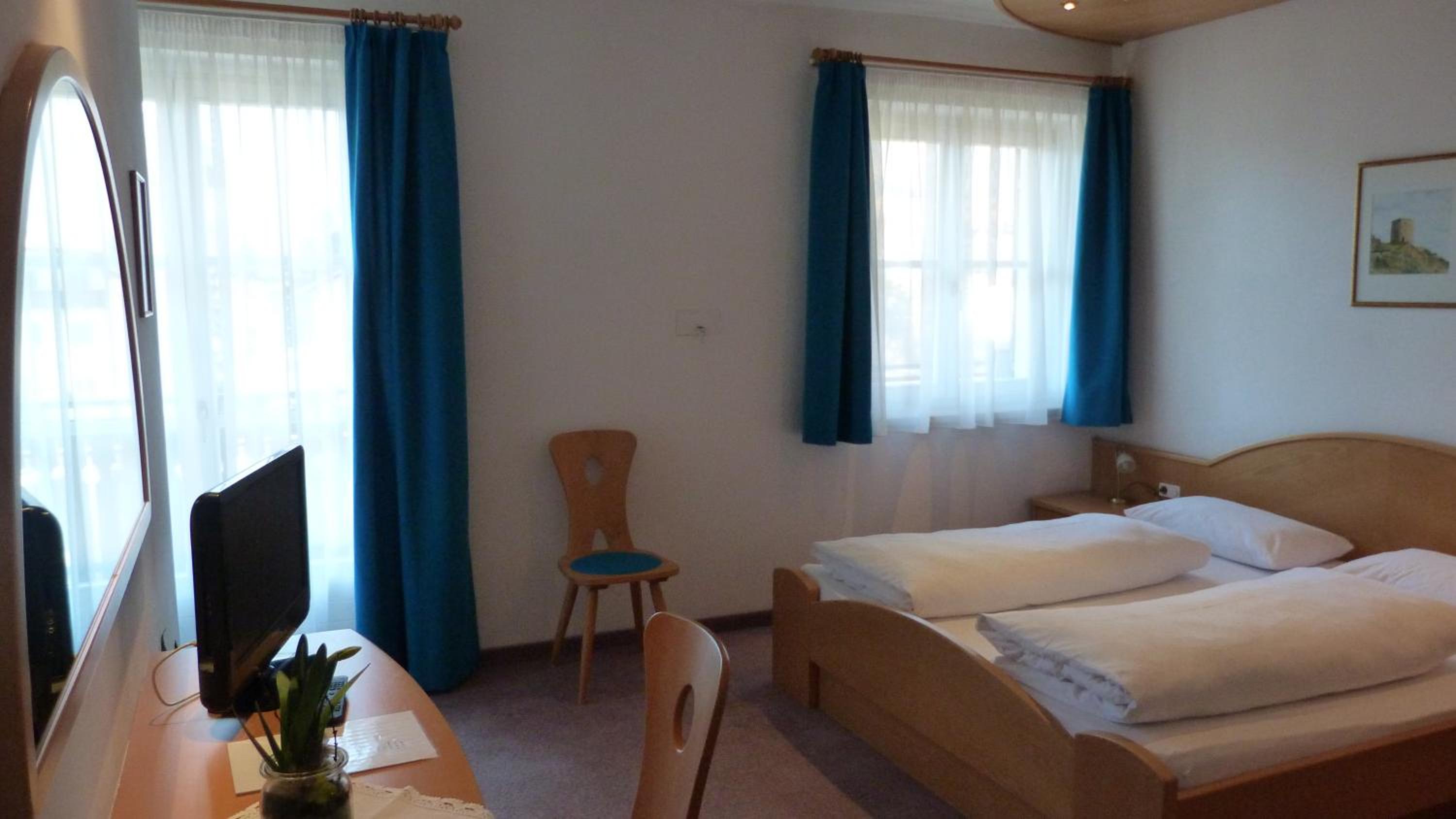 Family Room with Balcony photo 1