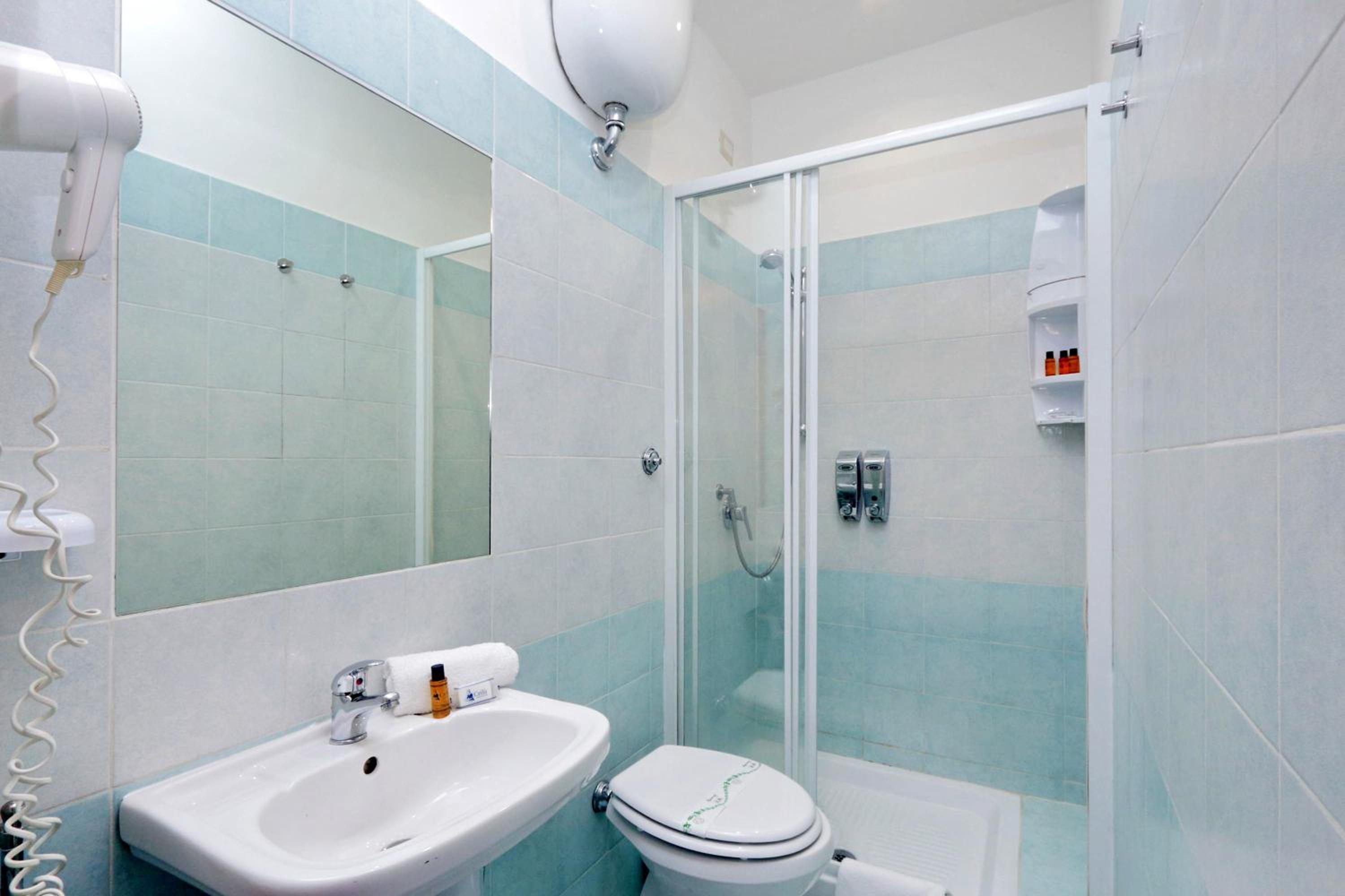 Small Double Room photo 2