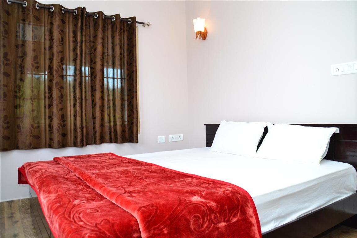 Three-Bedroom Villa photo 3