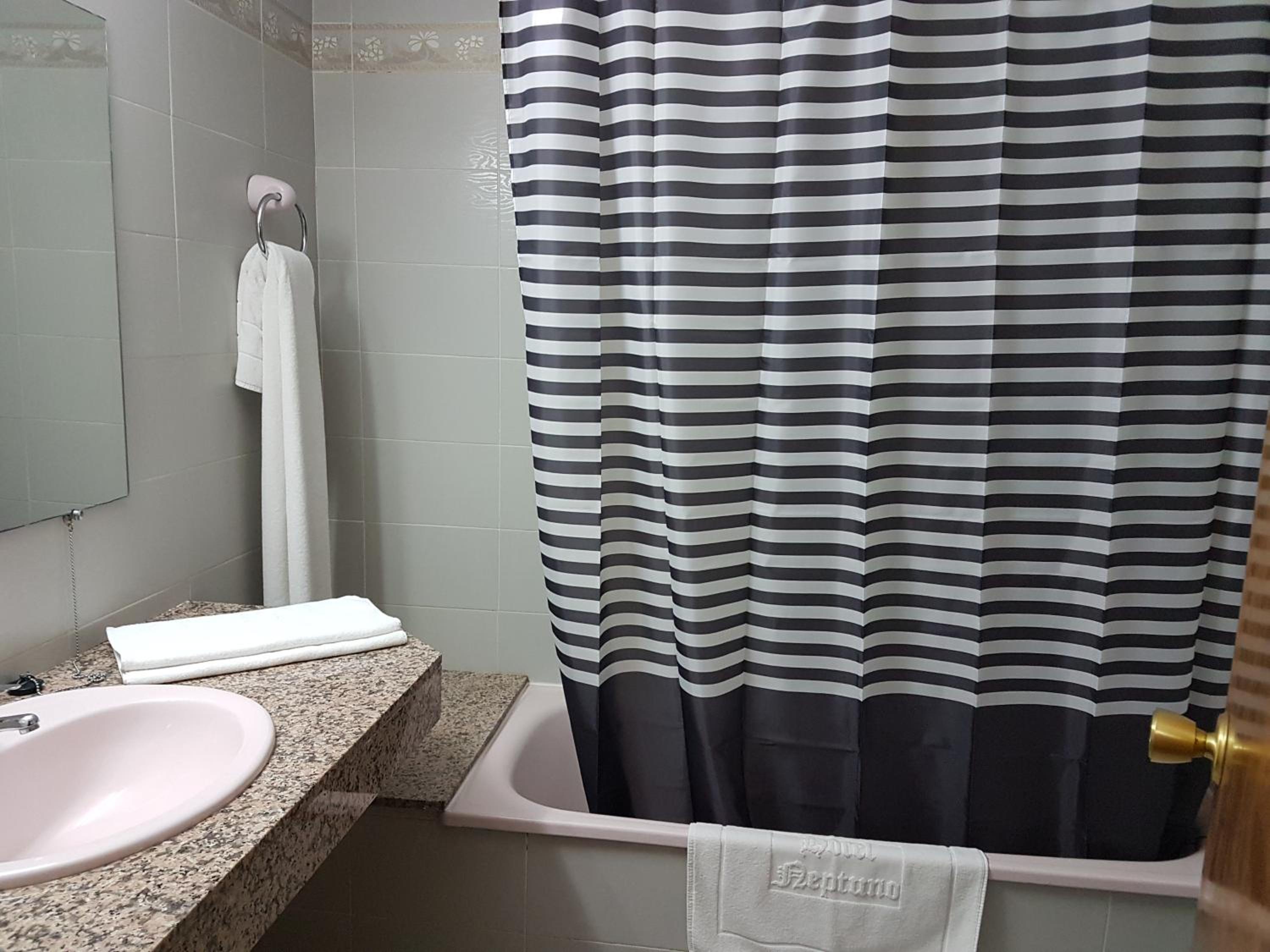 Triple Room with Balcony photo 1