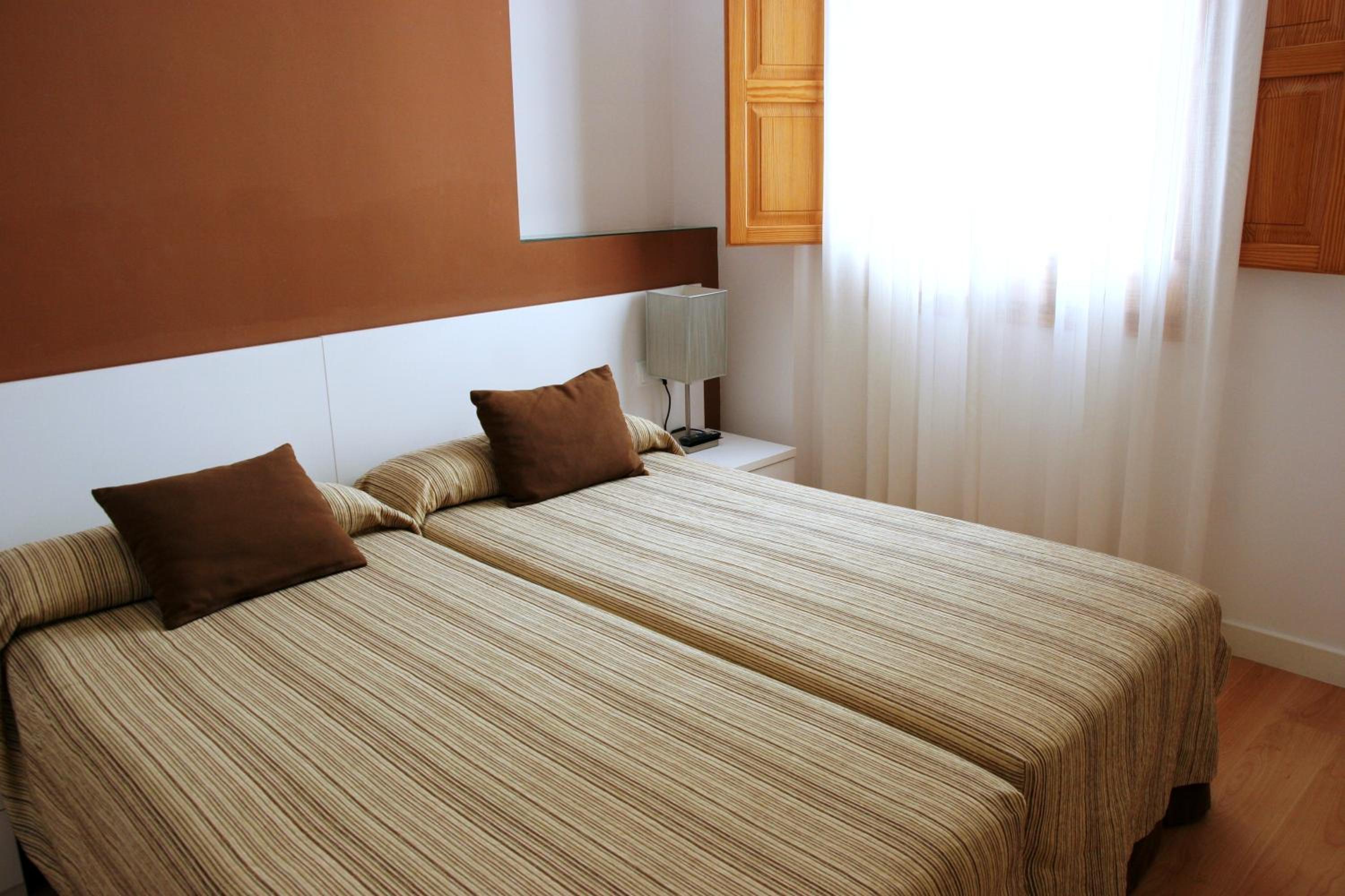 Two-Bedroom Apartment with Balcony - Photo 10