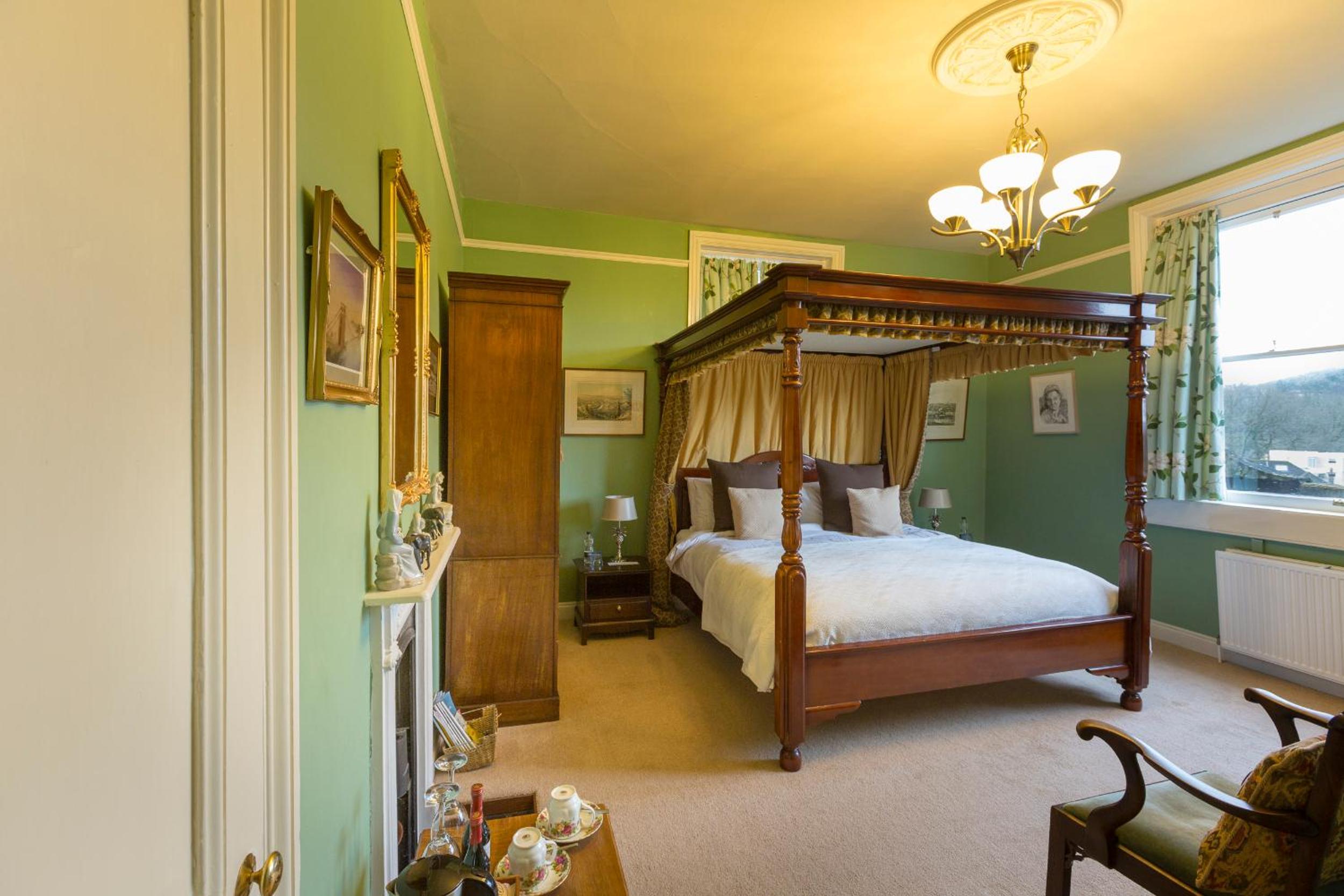 Double Room with Ensuite Bathroom photo 2