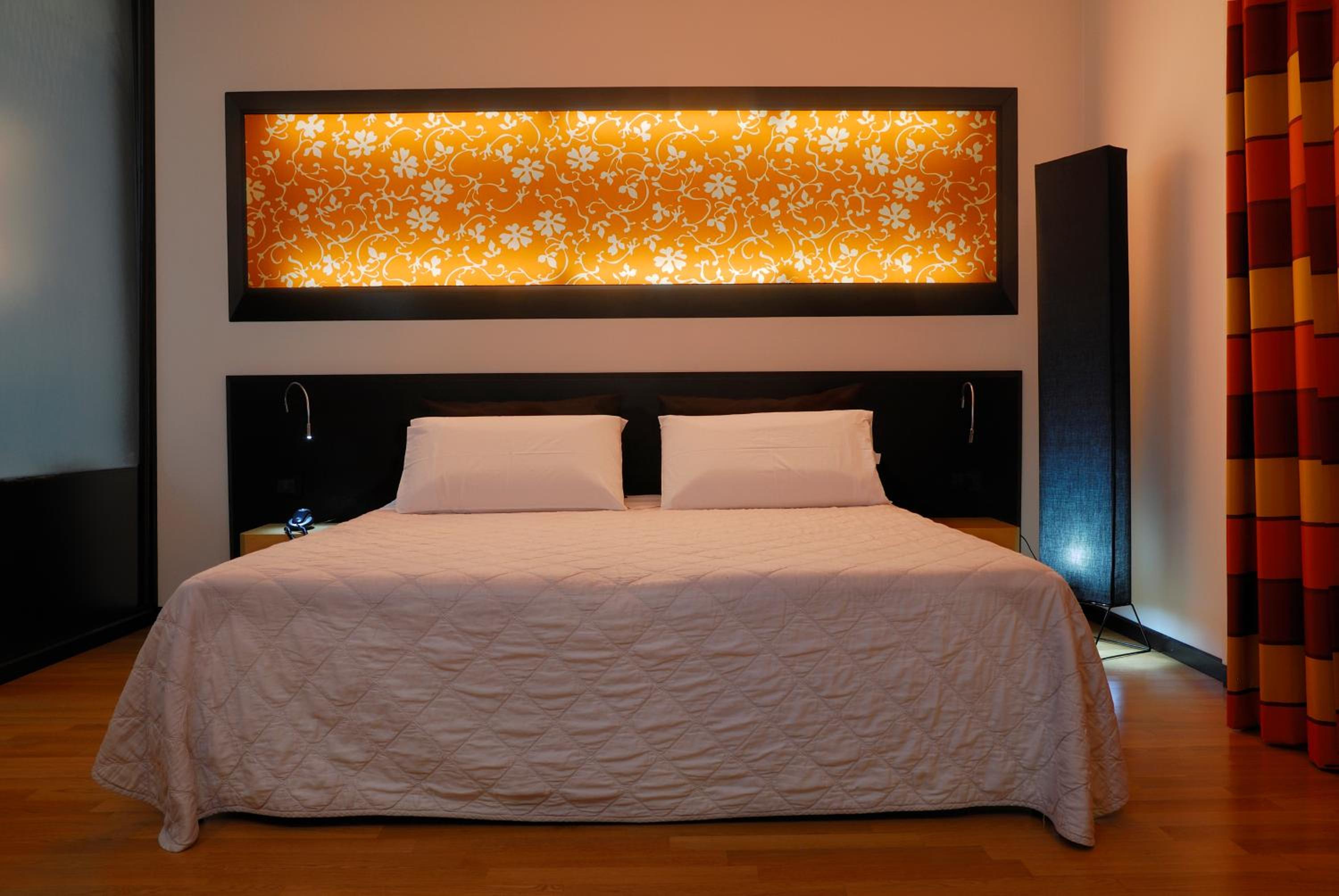 Double or Twin Room - Photo 1