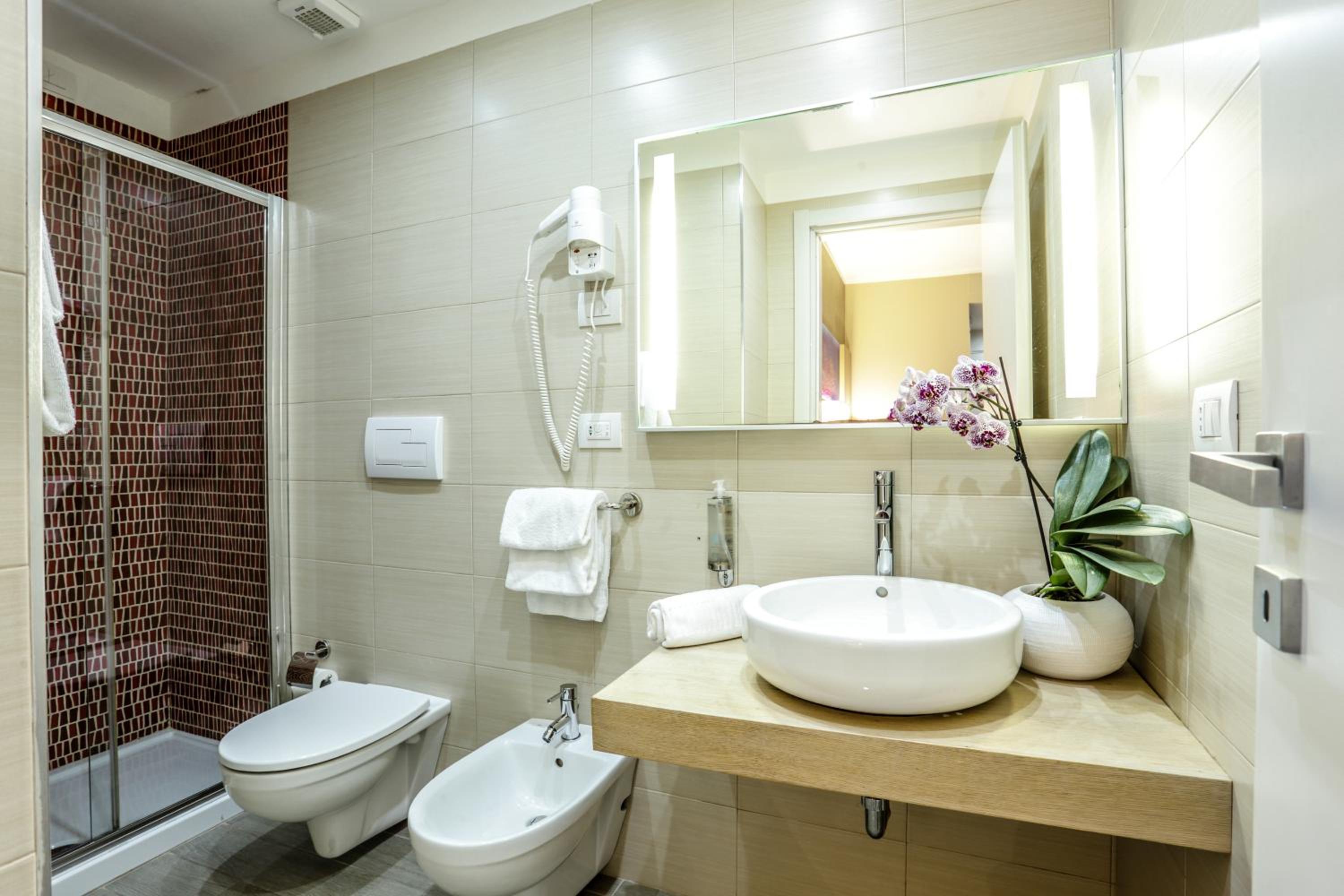 Deluxe Double or Twin Room with Sea View - Photo 2