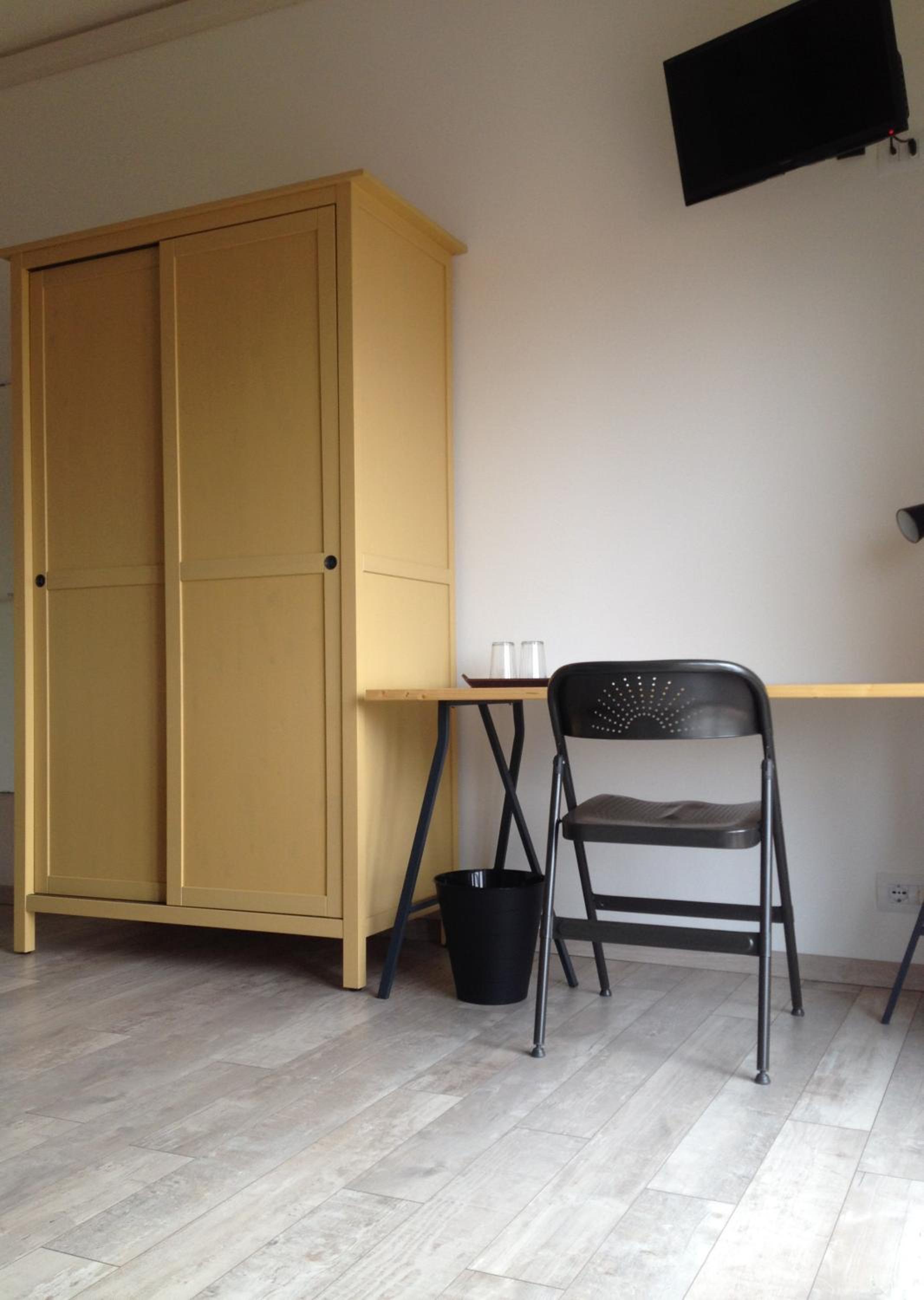 Large Double or Twin Room - Photo 4