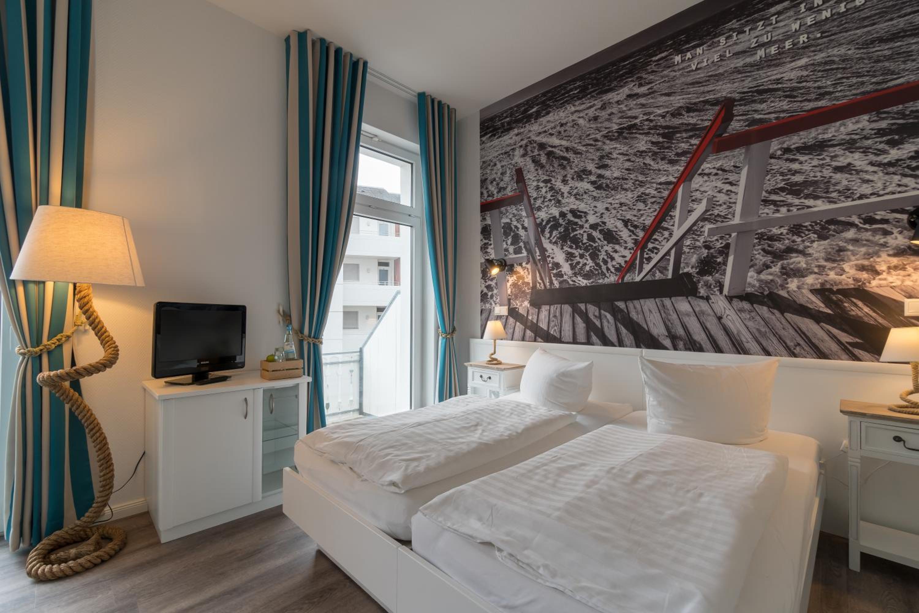Budget Double Room photo 3