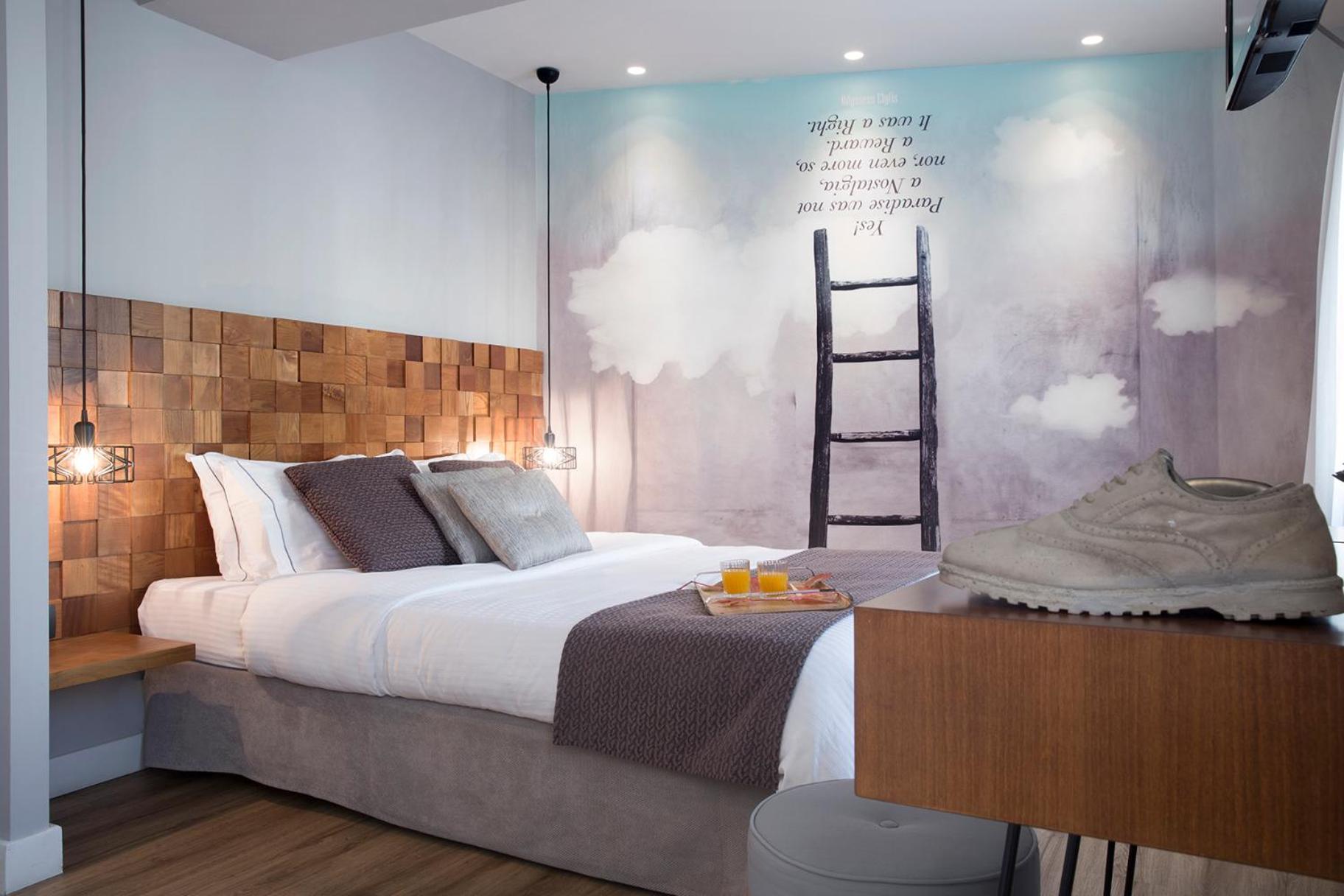 Premium One-Bedroom Suite - Photo 13