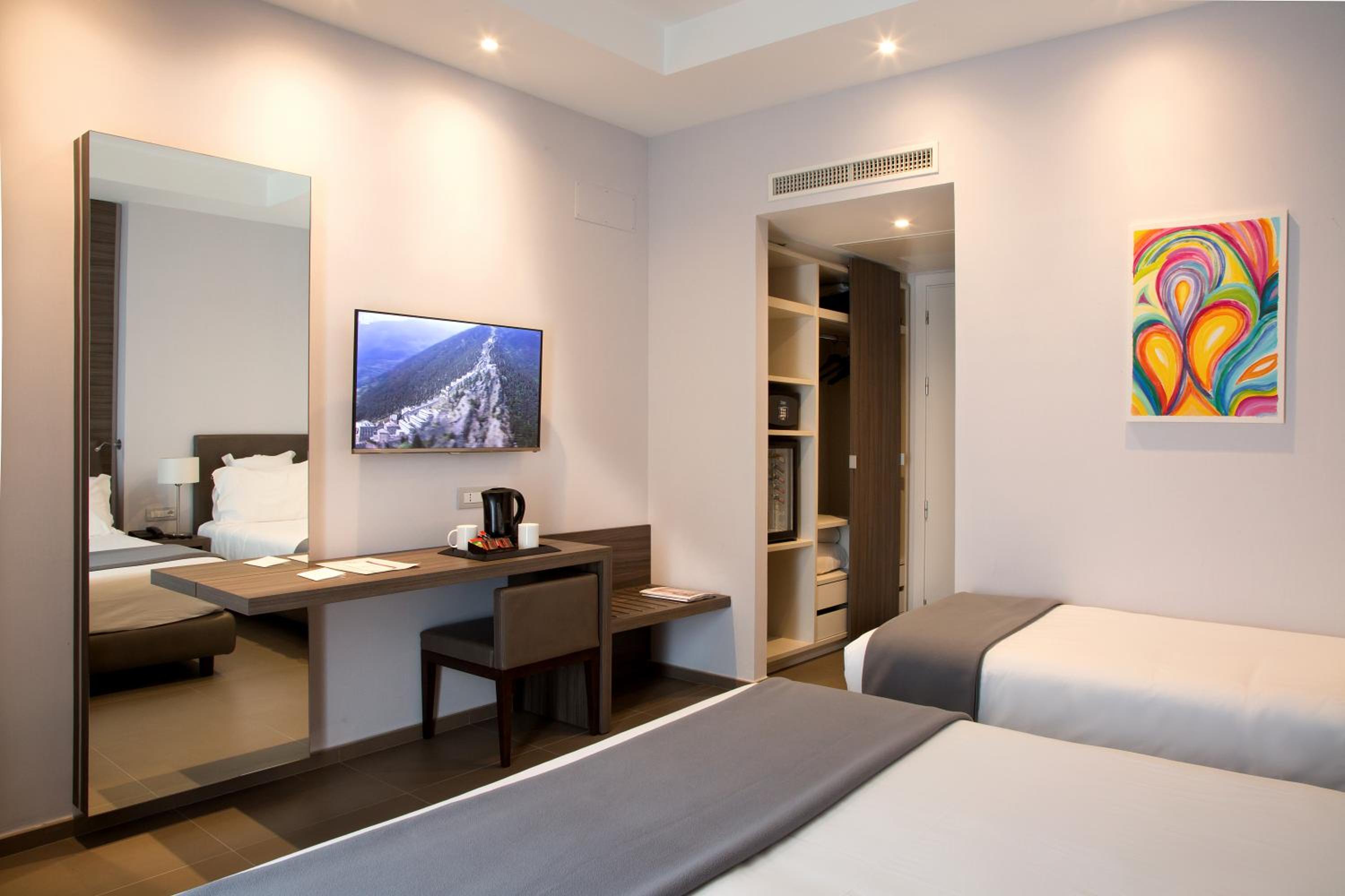 Triple Room with Sea View - Photo 4