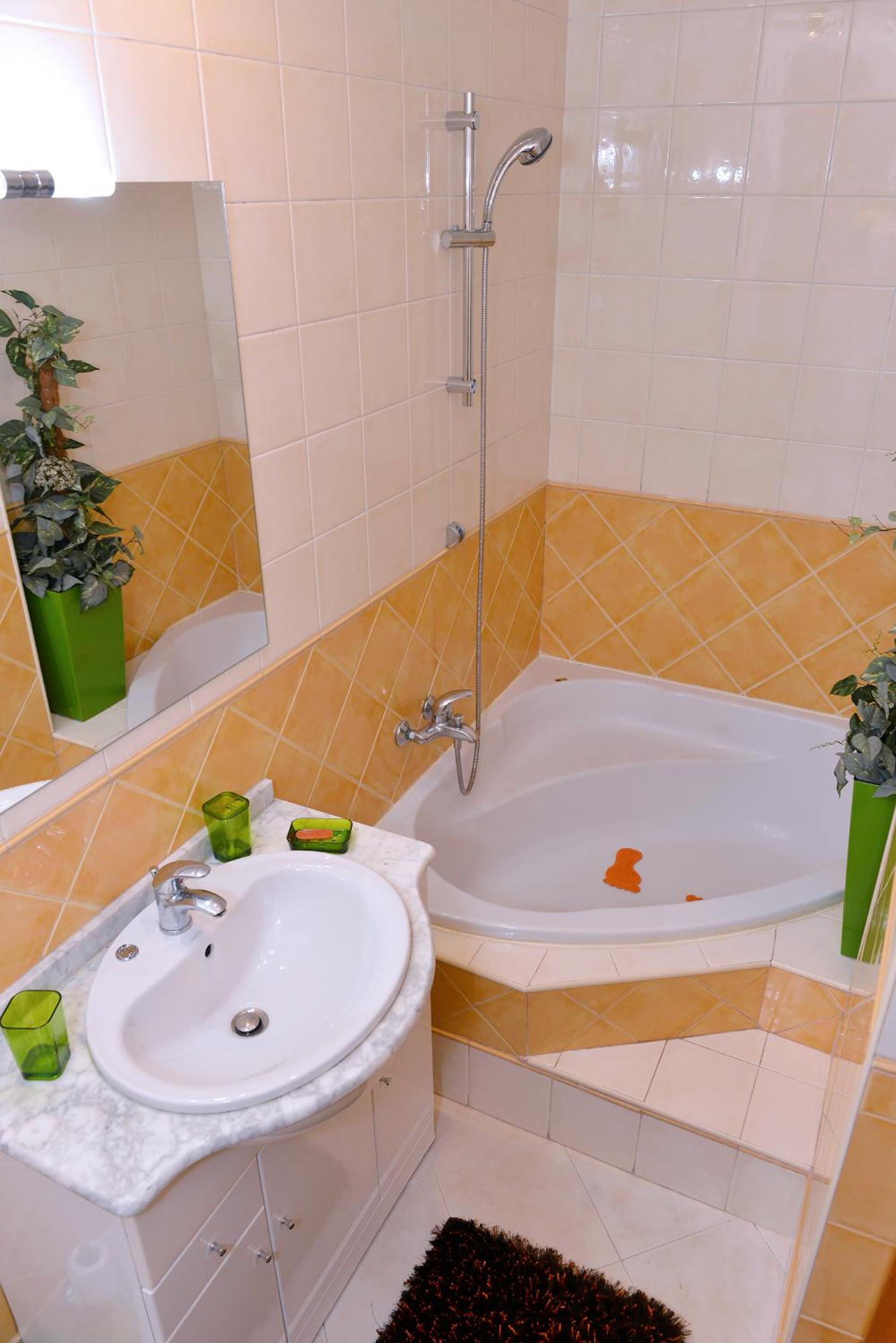 Two-Bedroom Apartment - Photo 12