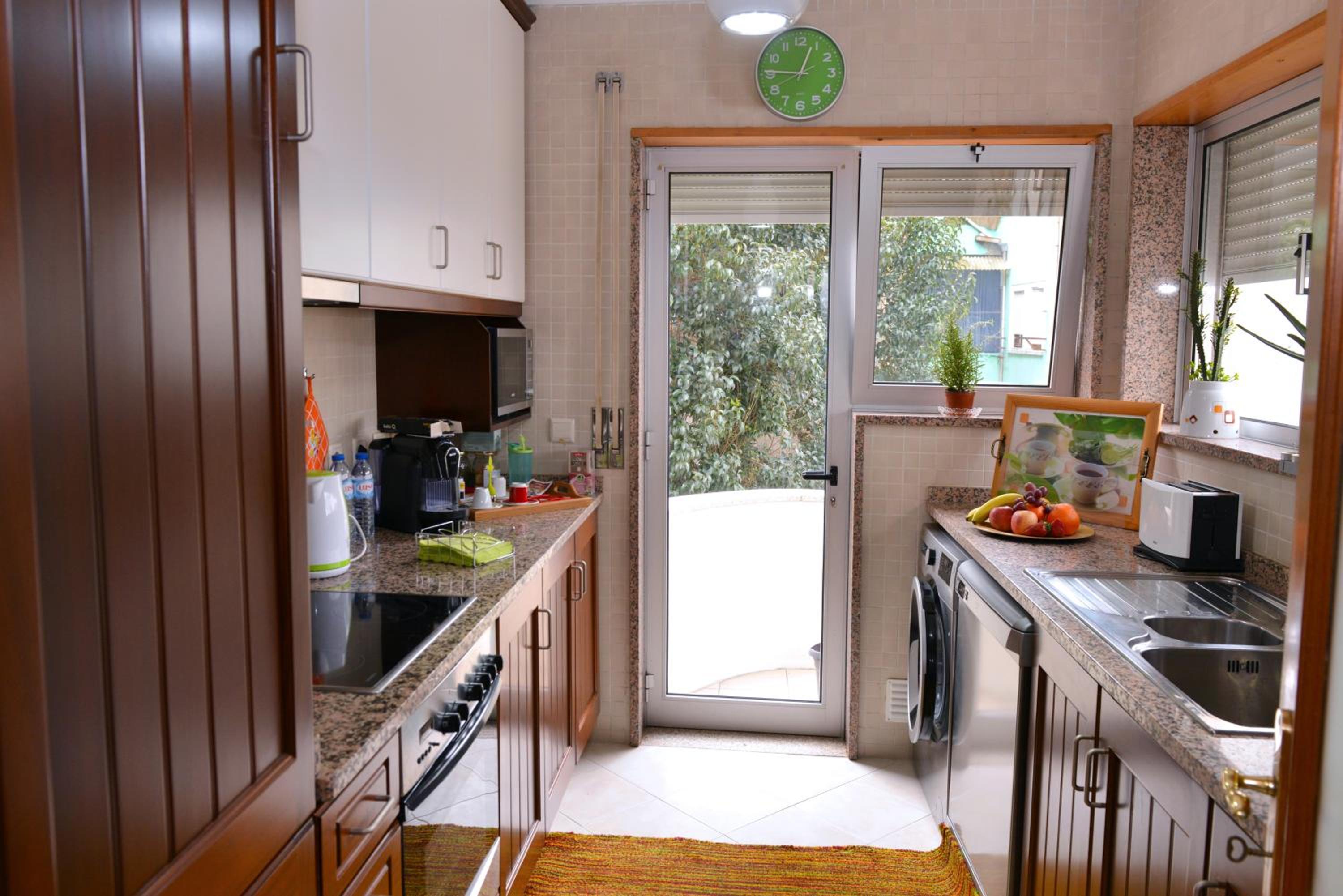 Two-Bedroom Apartment - Photo 10