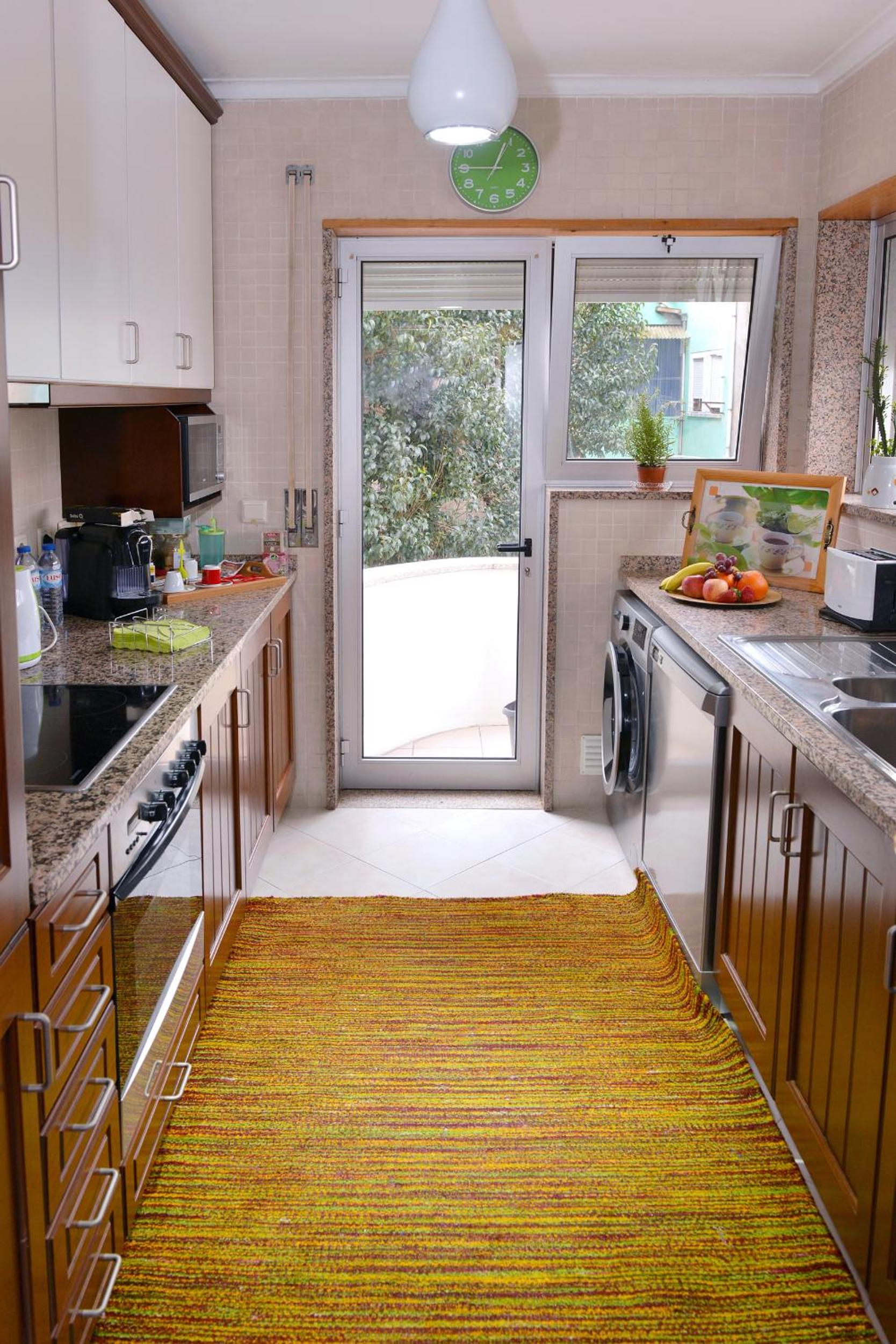 Two-Bedroom Apartment - Photo 9