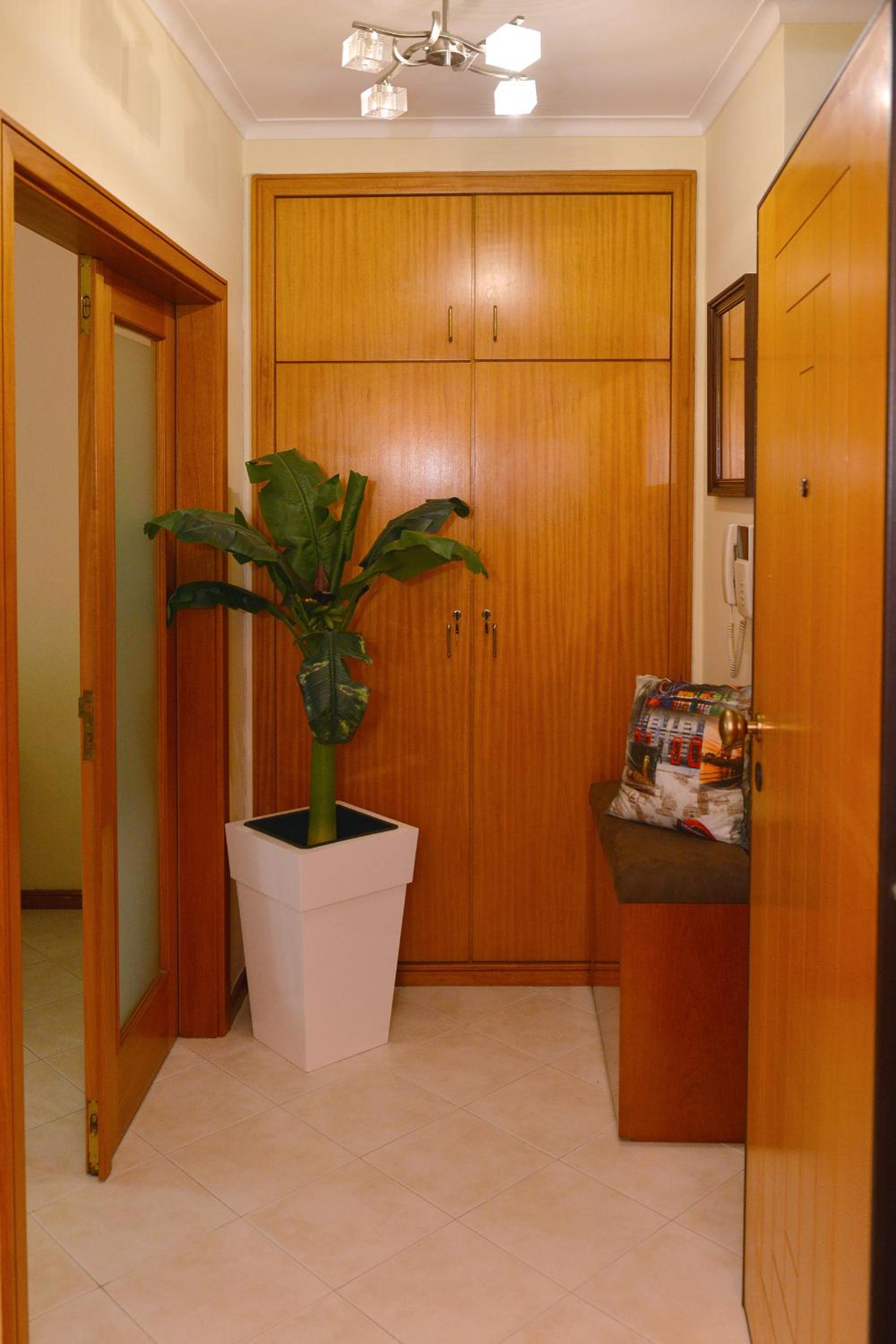 Two-Bedroom Apartment - Photo 5