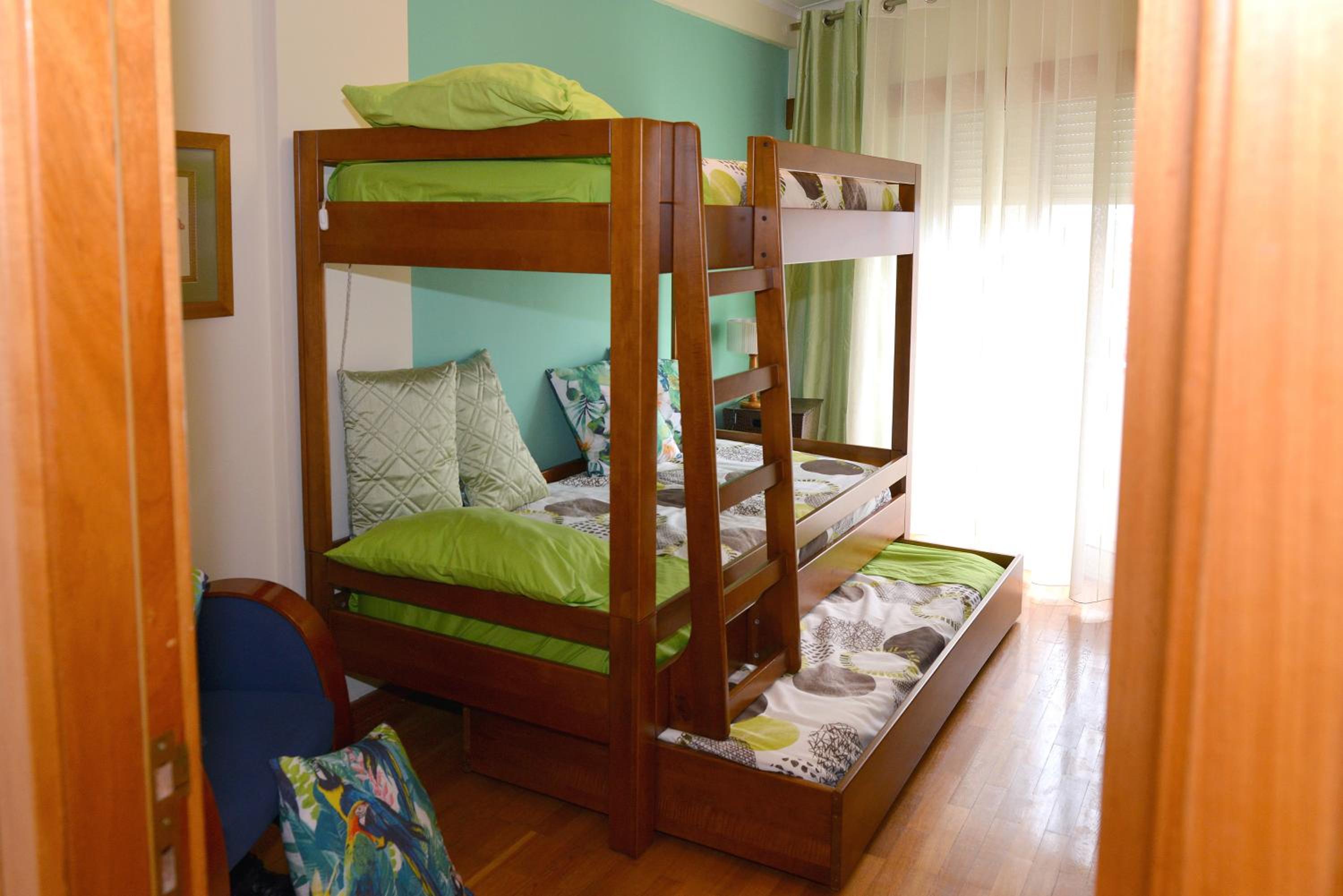 Two-Bedroom Apartment - Photo 2