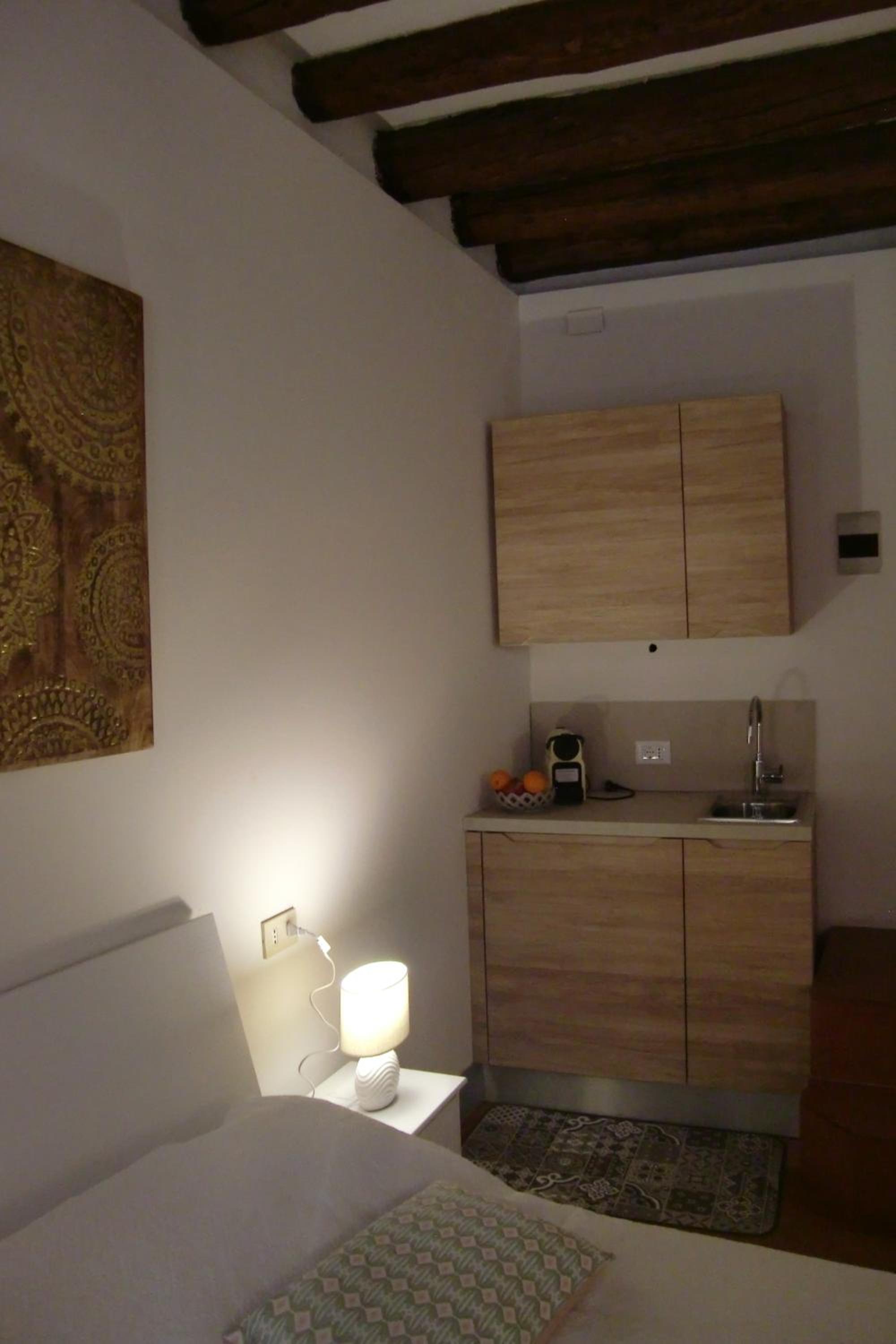 Studio Apartment photo 3