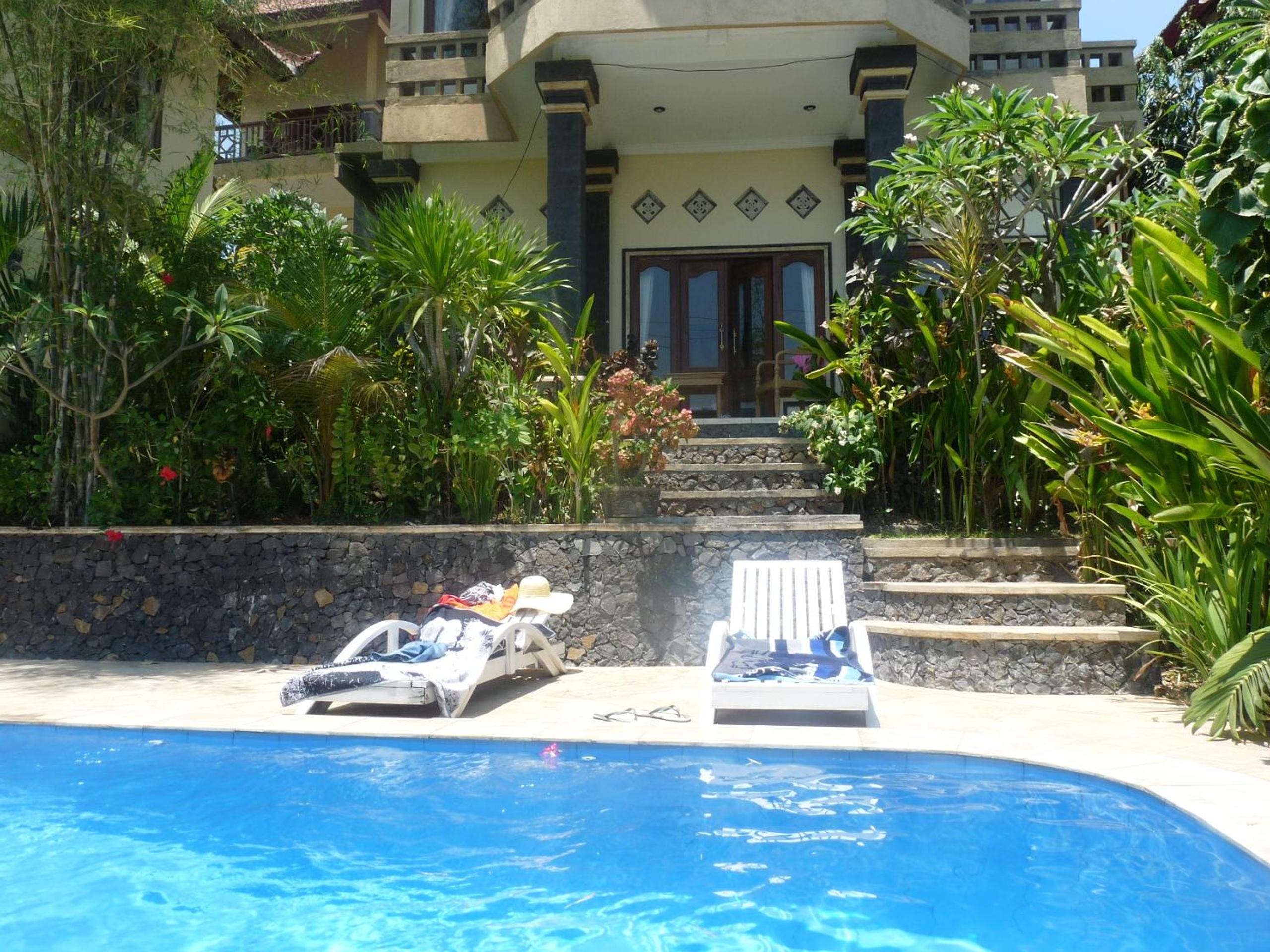 Double Room with Pool View - Photo 2