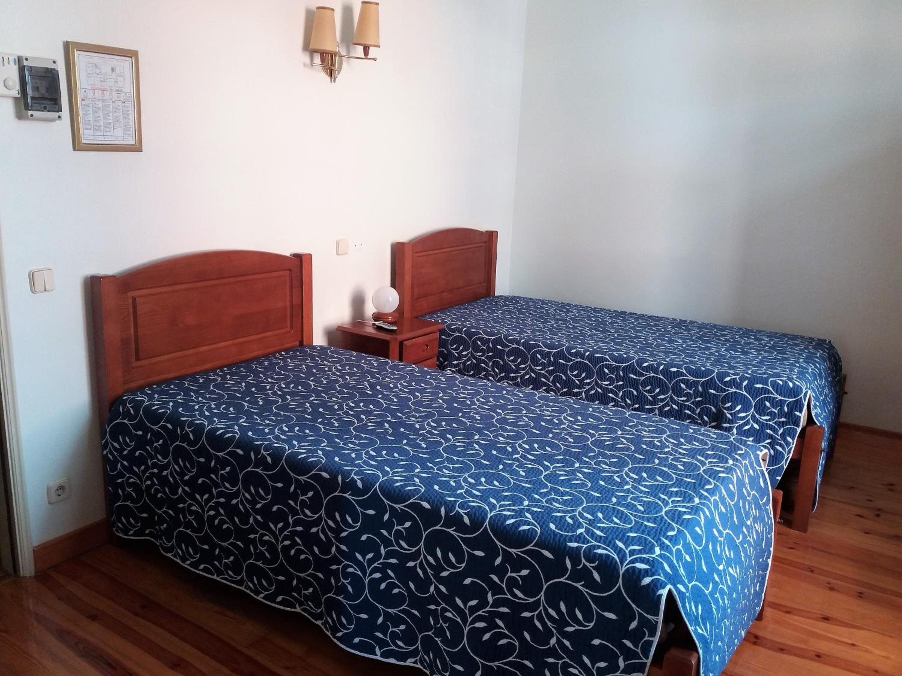 Twin Room - Photo 14