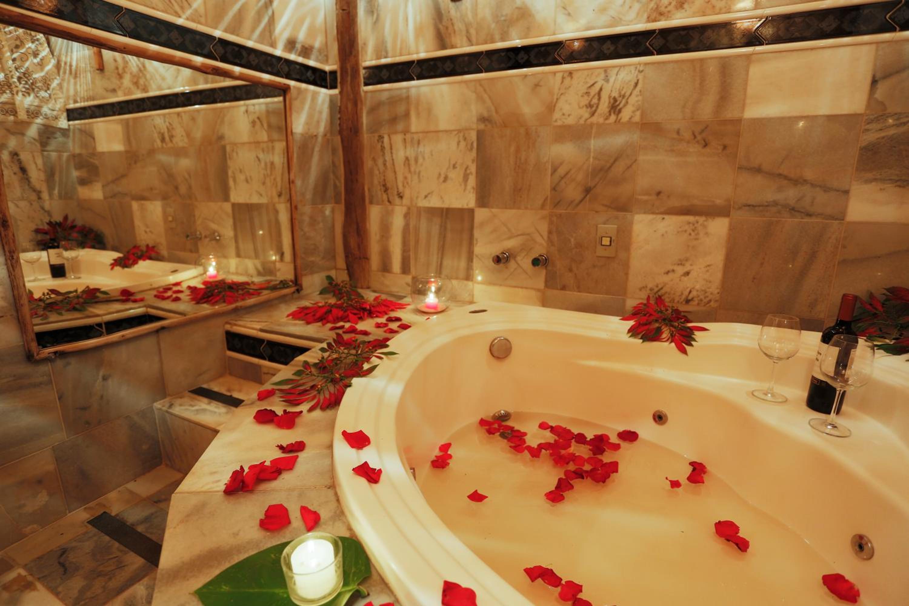Studio with Spa Bath photo 3