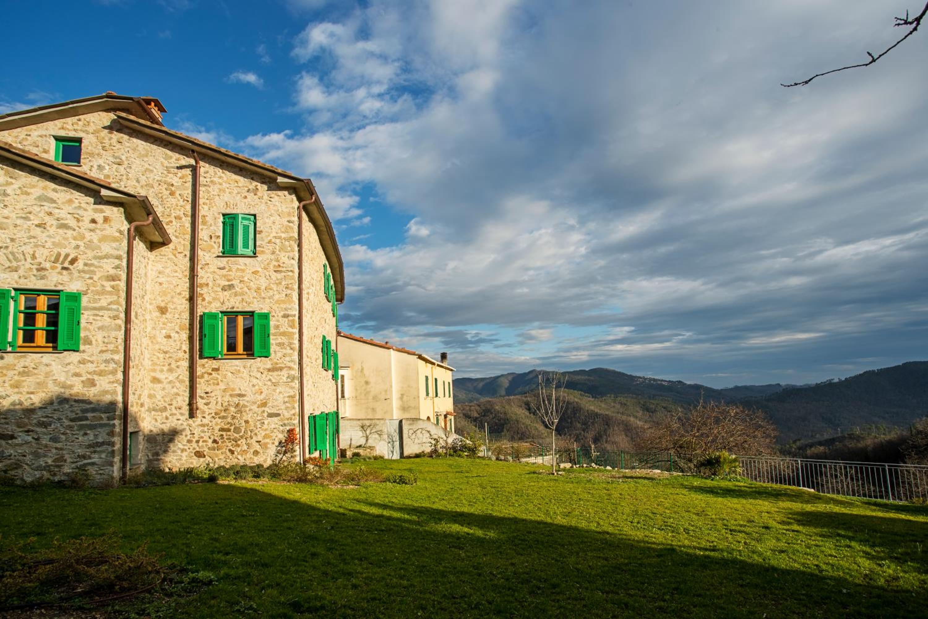 Villa photo 2