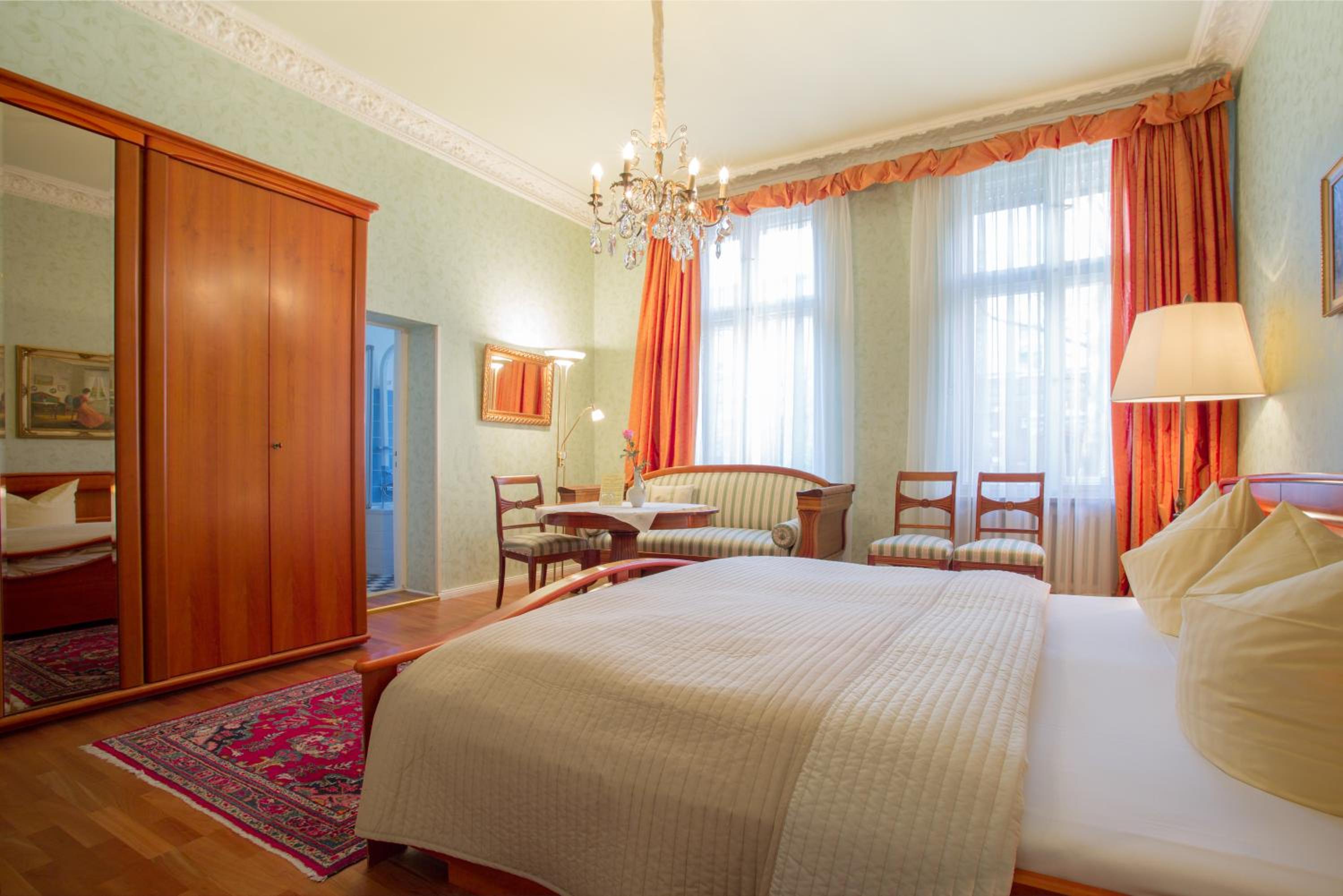 Deluxe Double Room photo 2