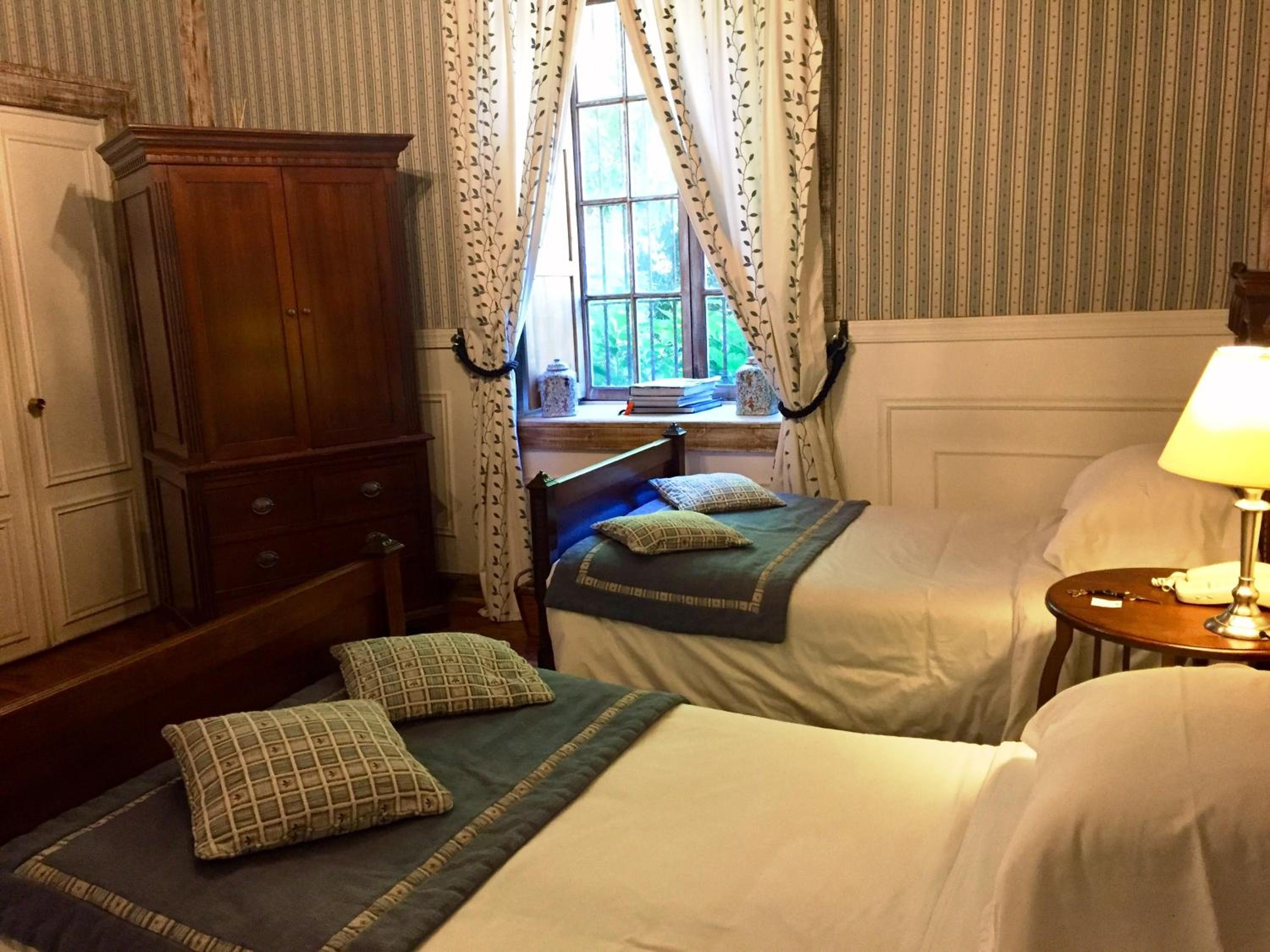 Standard Twin Room photo 2
