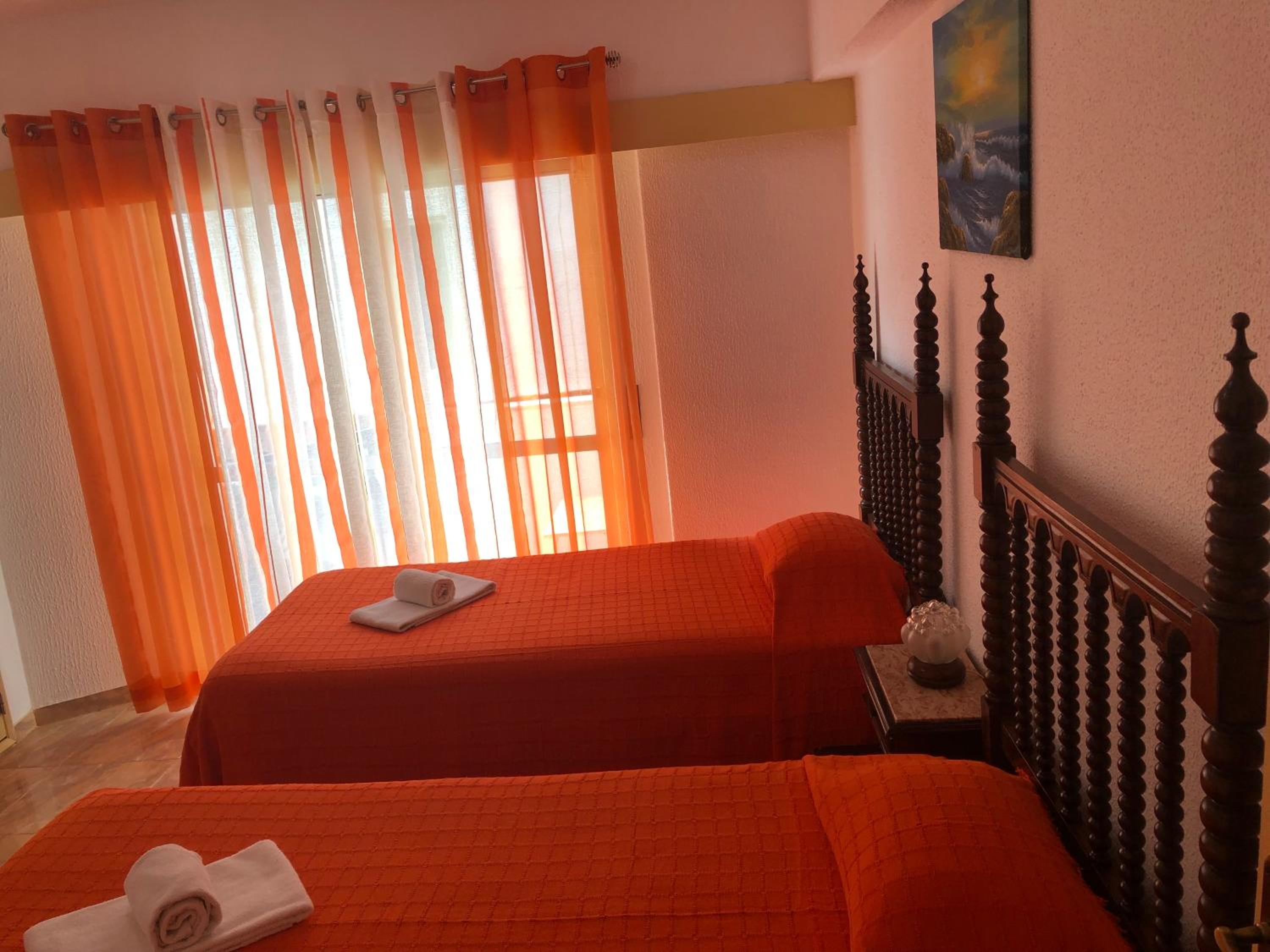 Standard Double or Twin Room with Balcony  (Shared Bathroom) photo 3