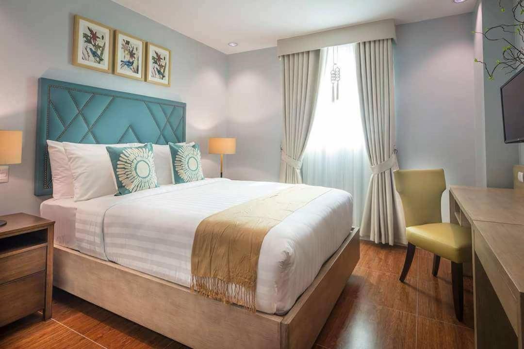 Deluxe Queen Room with Breakfast for 2 photo 2