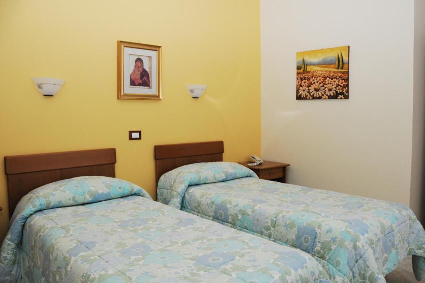 Family triple room