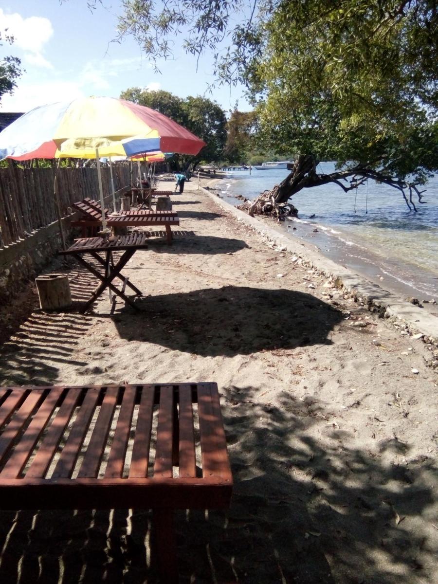 Bungalow - Beach Front - Photo 46
