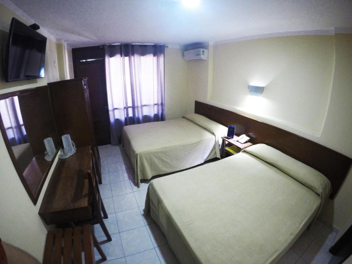 Double Room with Two Double Beds - Photo 3
