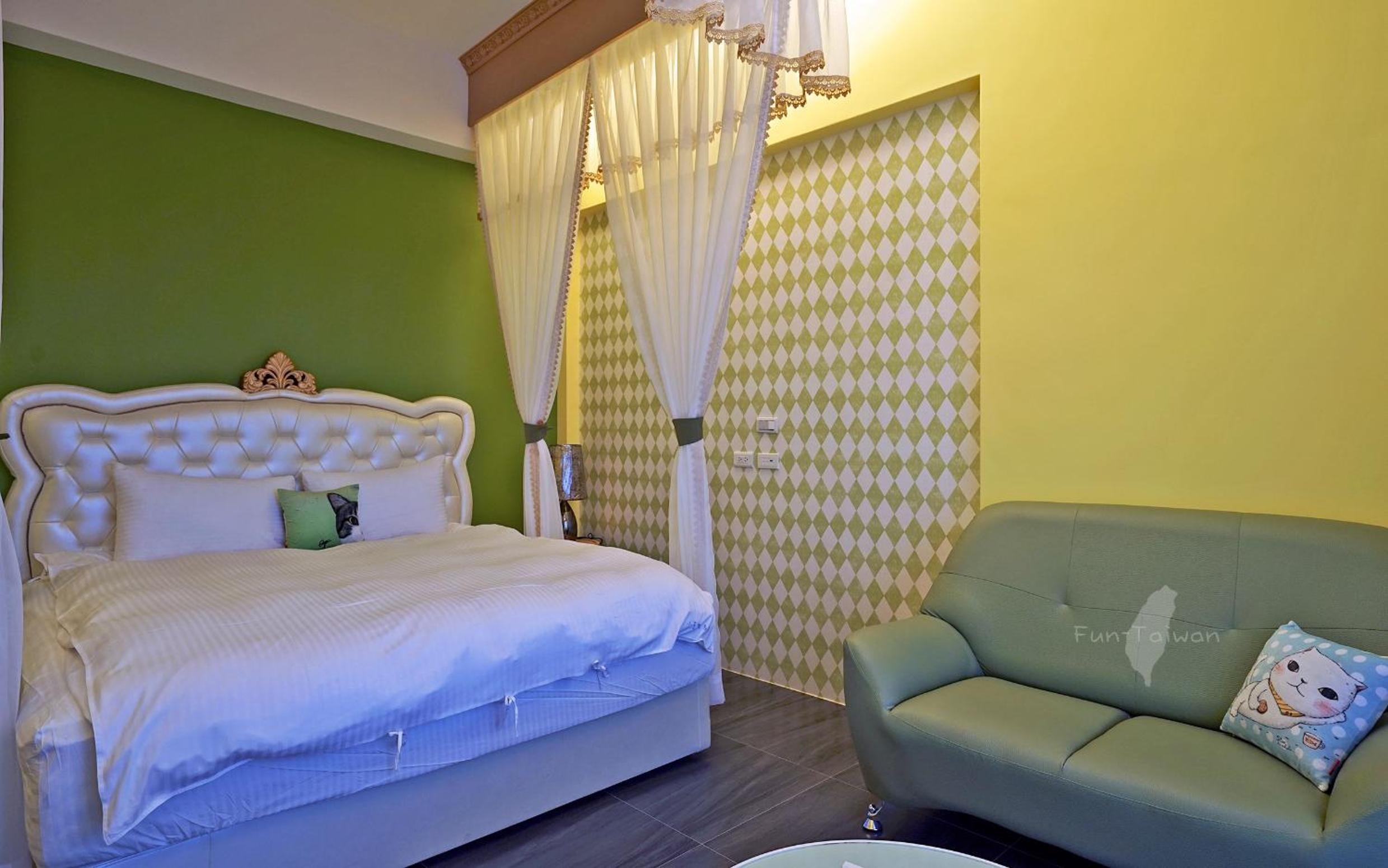 Deluxe Double Room photo 3