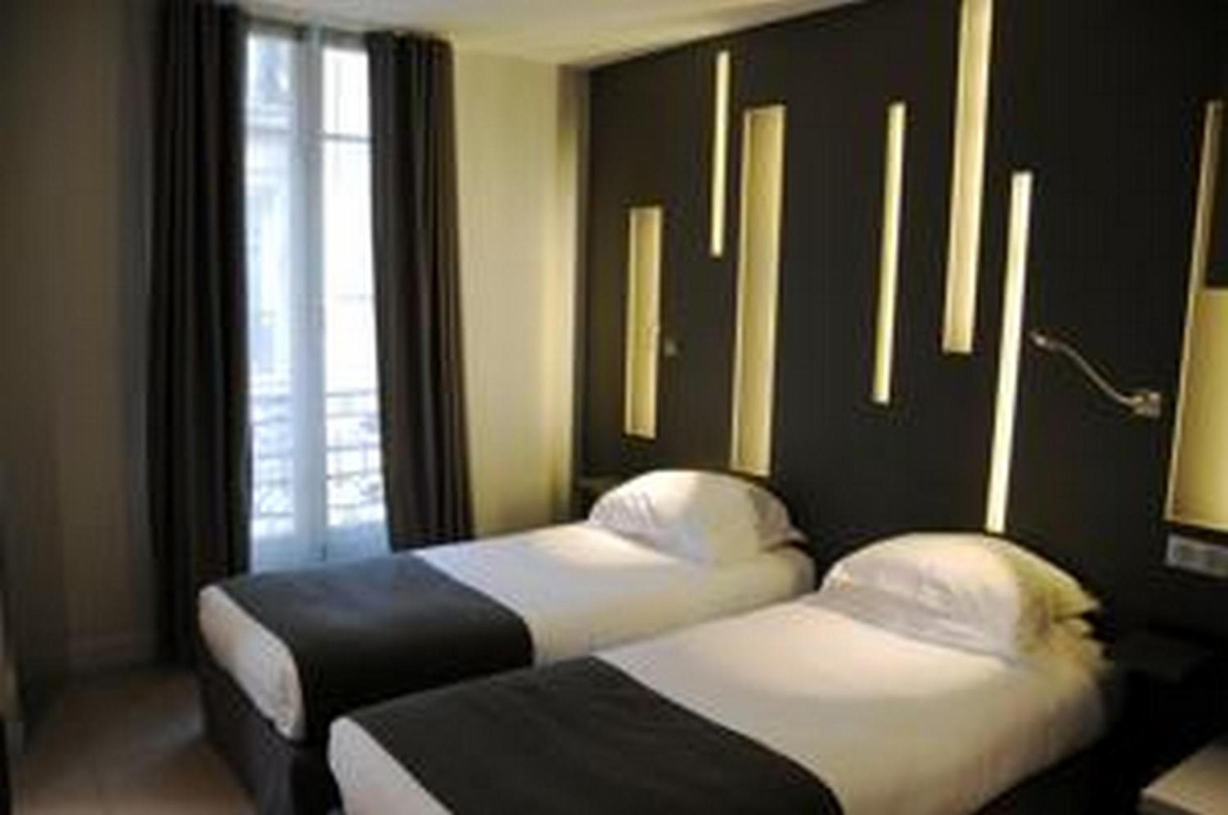 Classic Twin Room photo 3