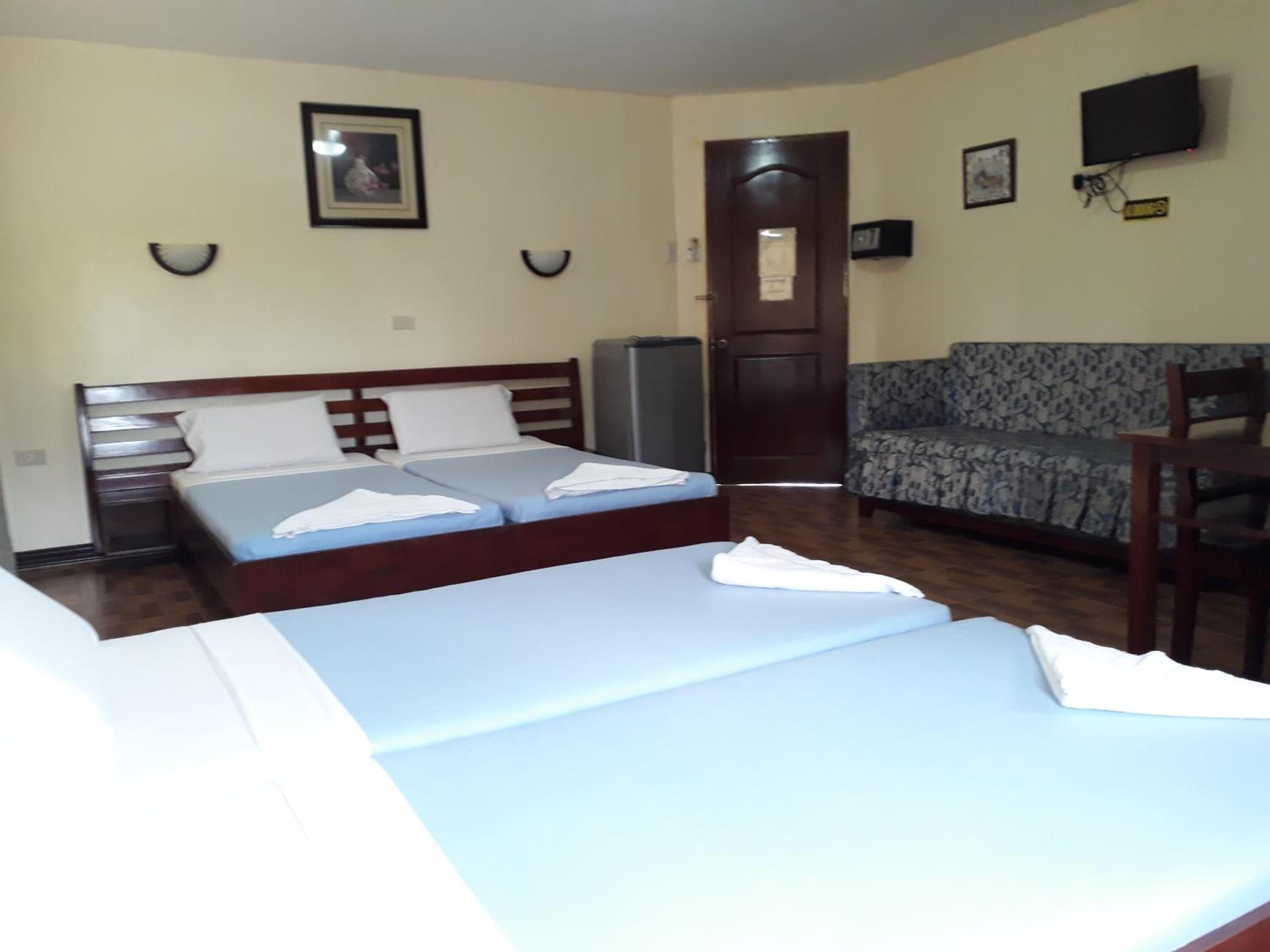 Quadruple Room photo 2