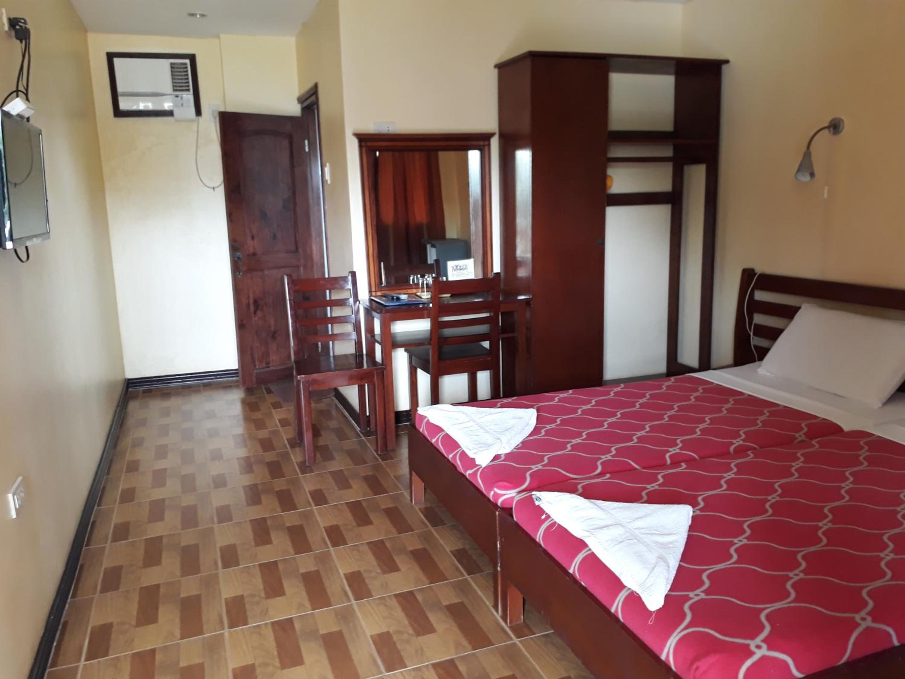 Standard Double or Twin Room with Window photo 2