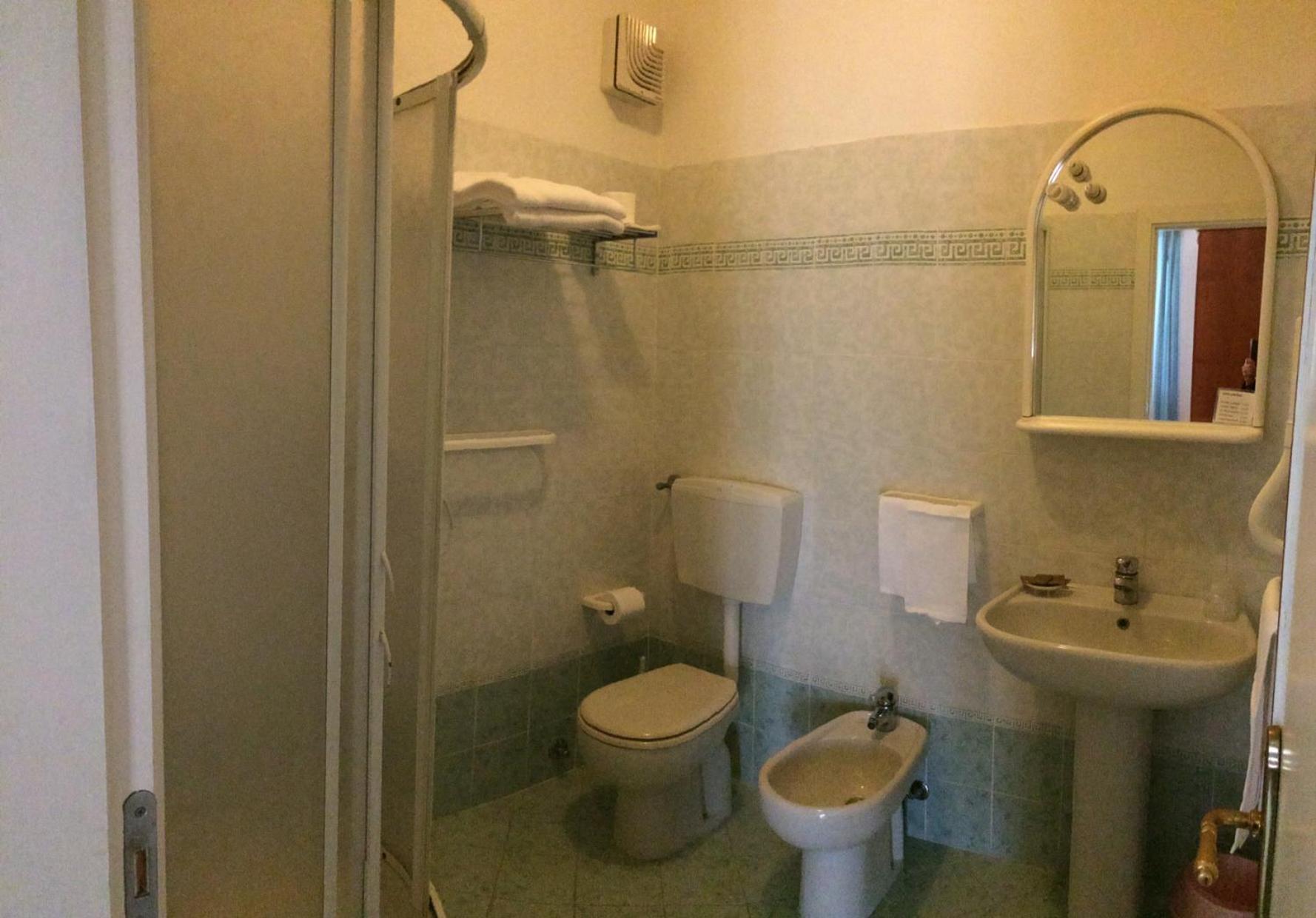 Superior Triple Room photo 3