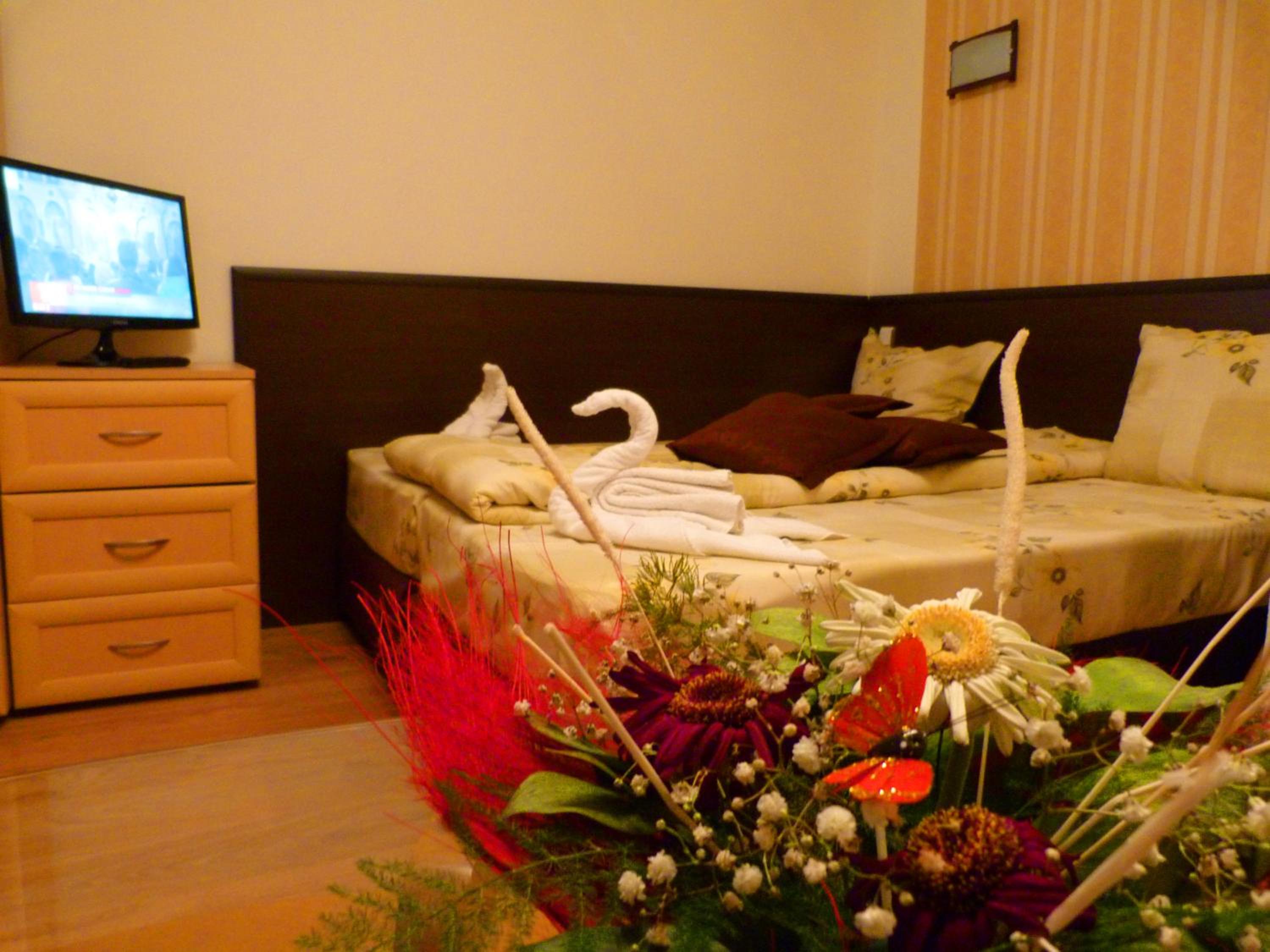 Four-Bedroom House photo 1