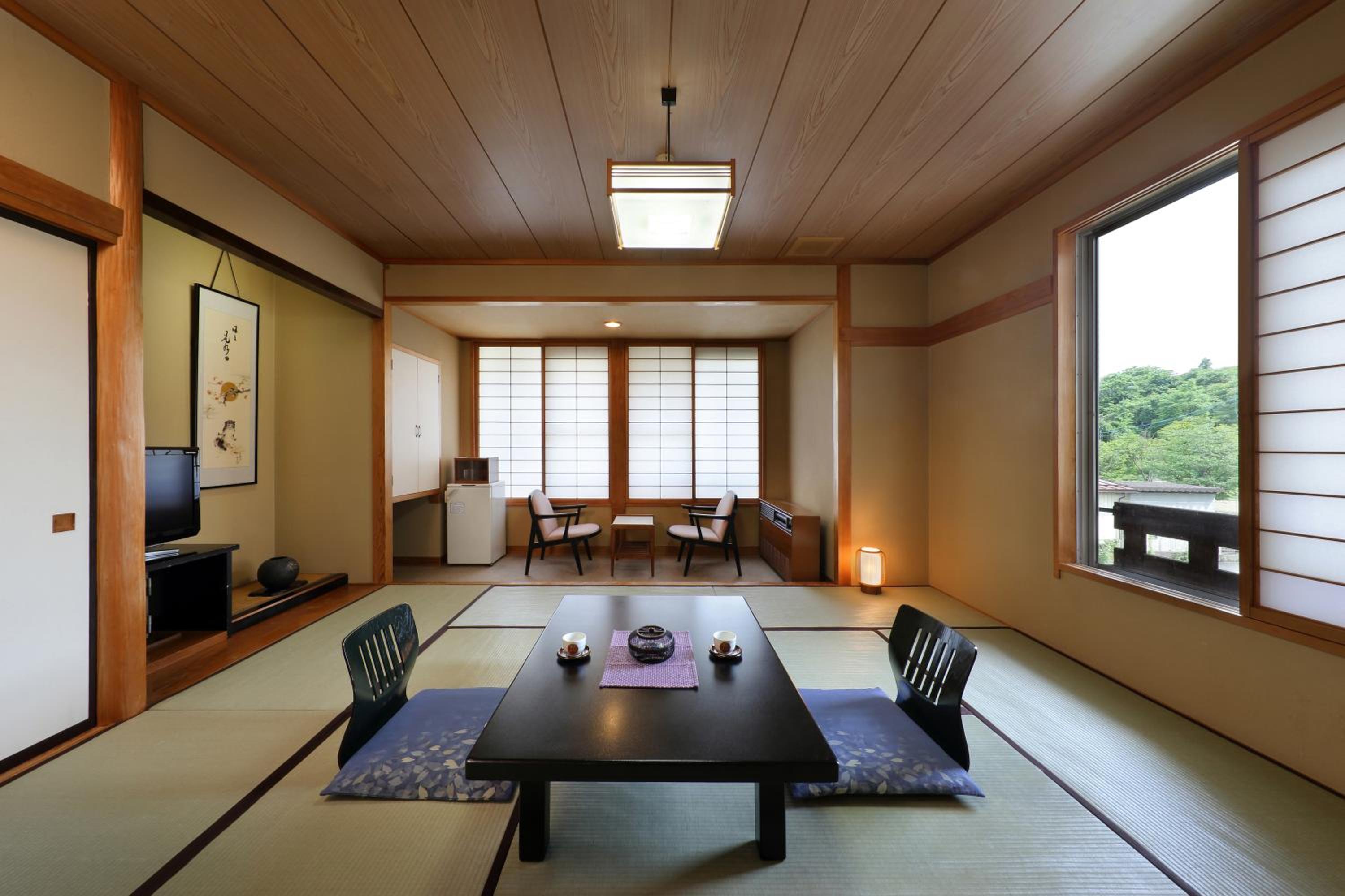 Japanese-Style Standard Room with Shared Bathroom and Private Toilet photo 2