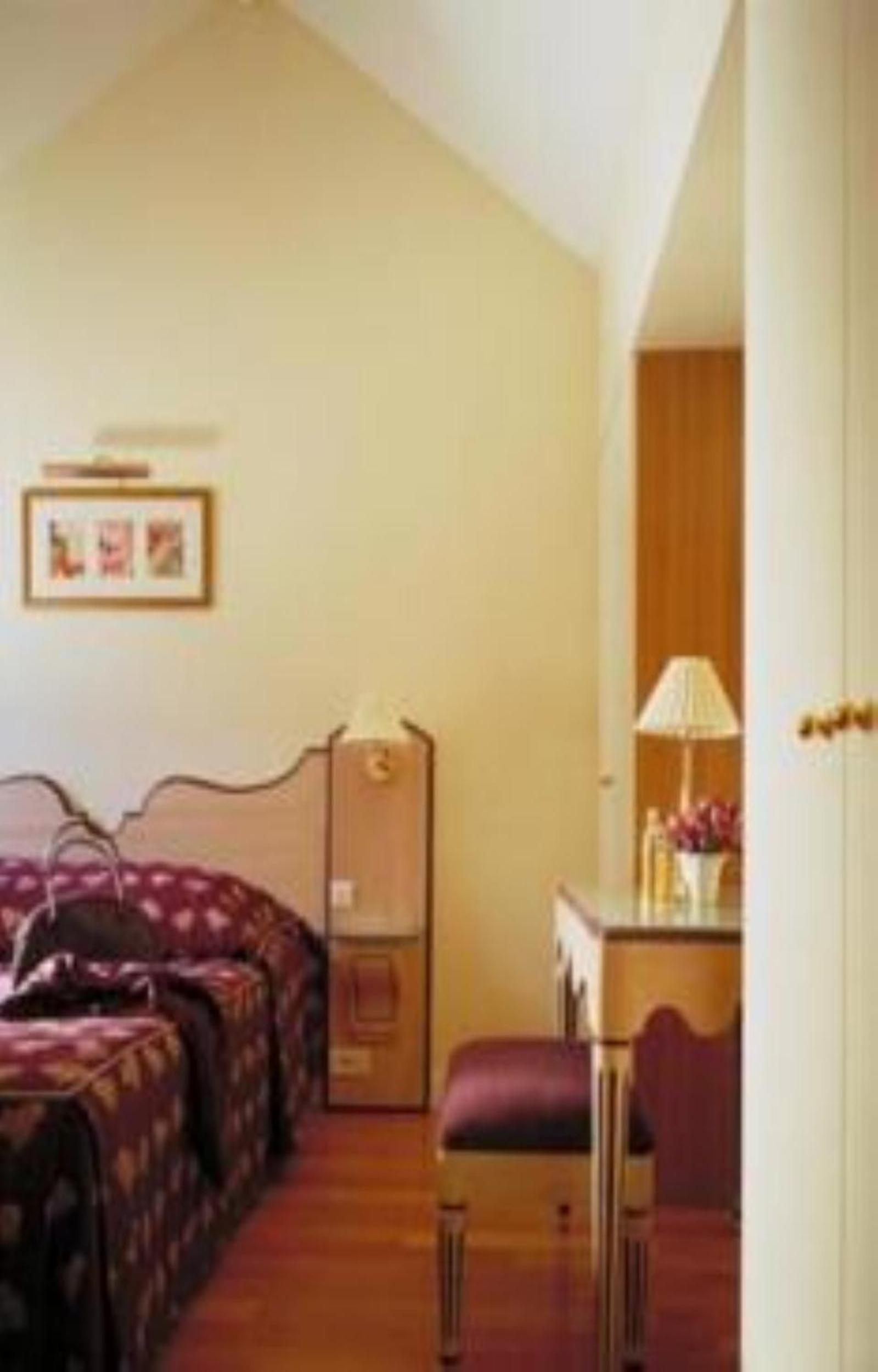 Suite (5 Adults) photo 3