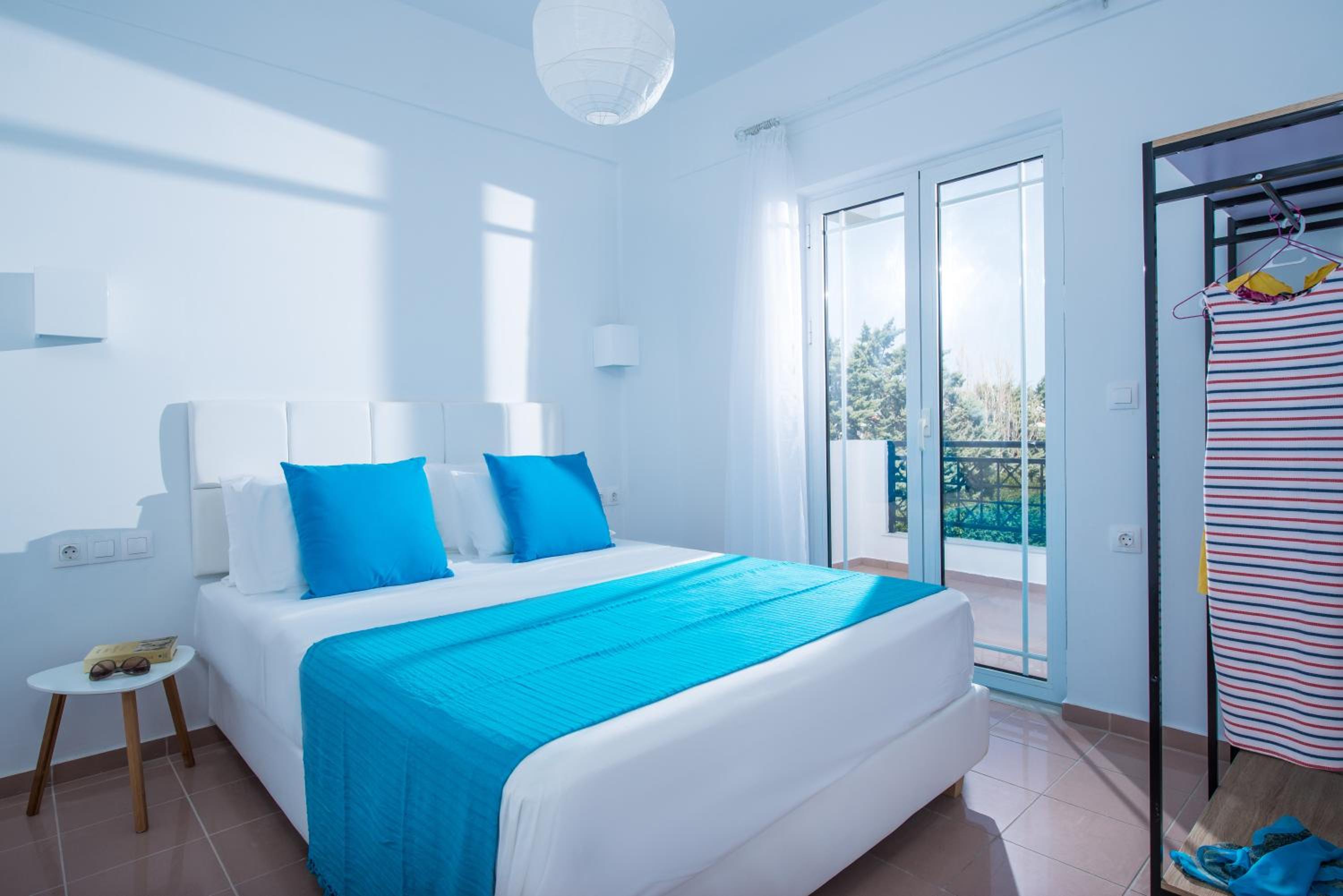 One-Bedroom Junior Suite (Apartment)