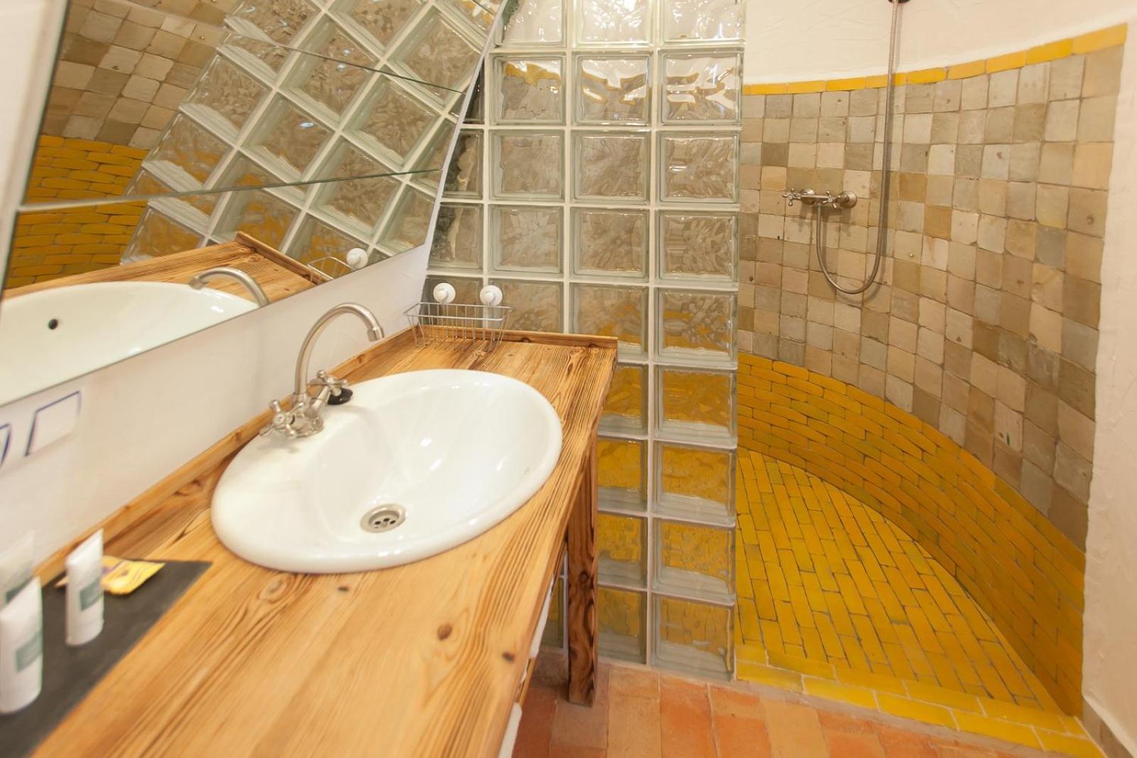 Grand Deluxe Double Room - Photo 9