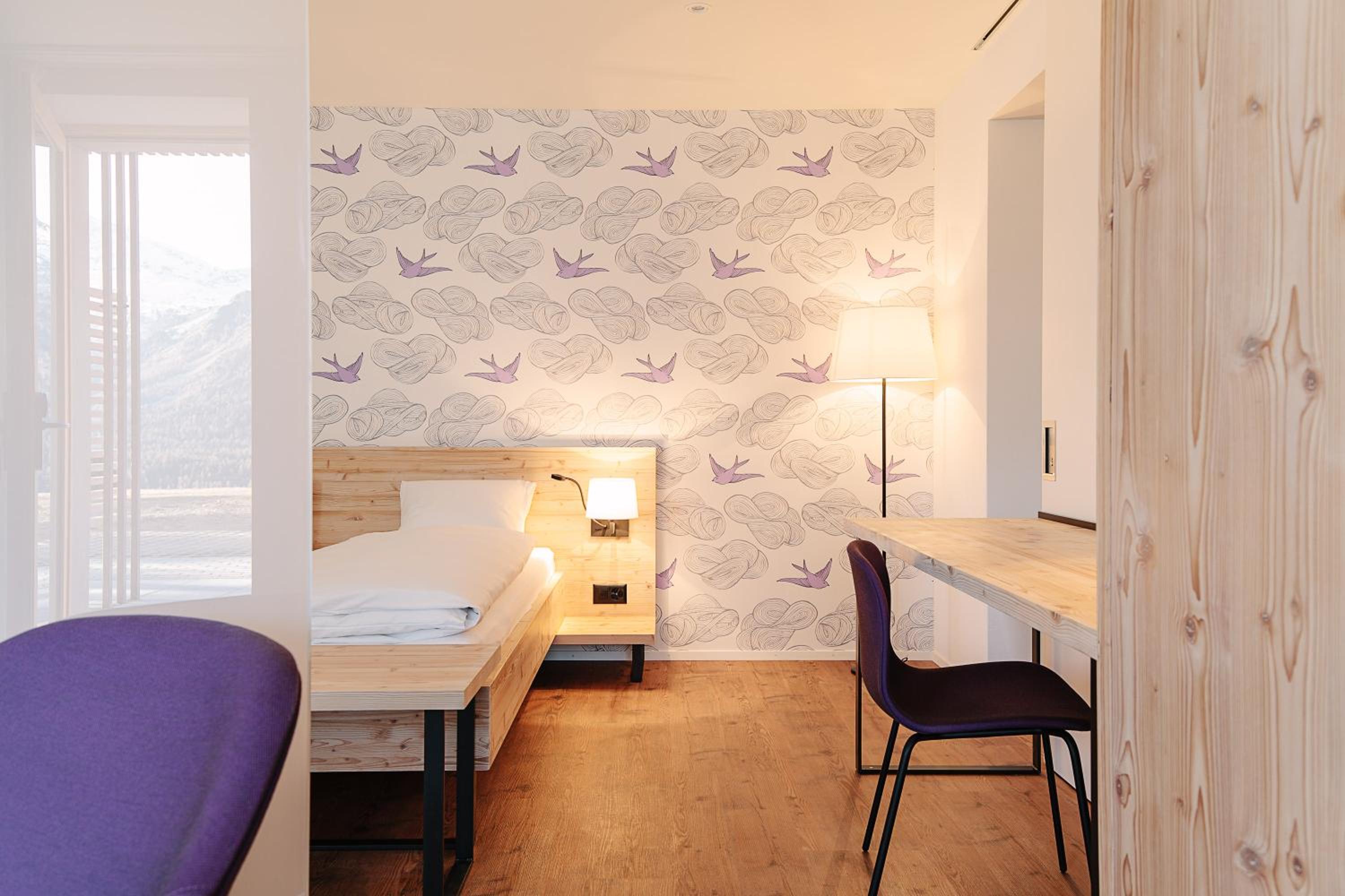 6-Bed Room - Photo 3
