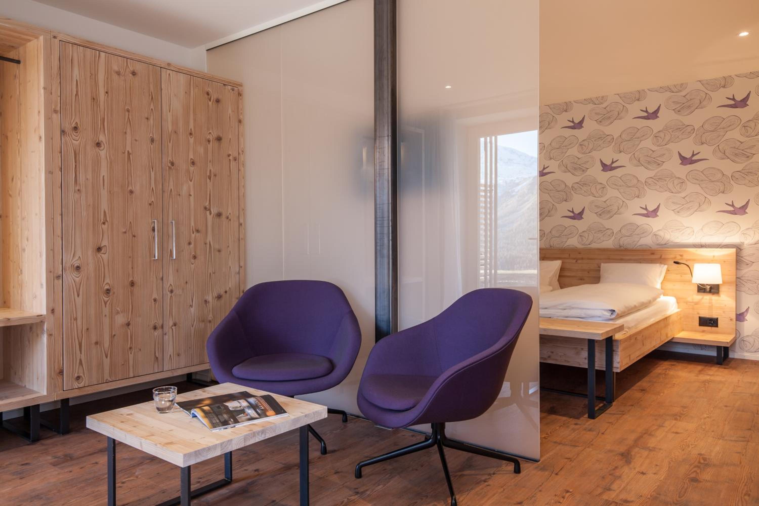 6-Bed Room - Photo 4